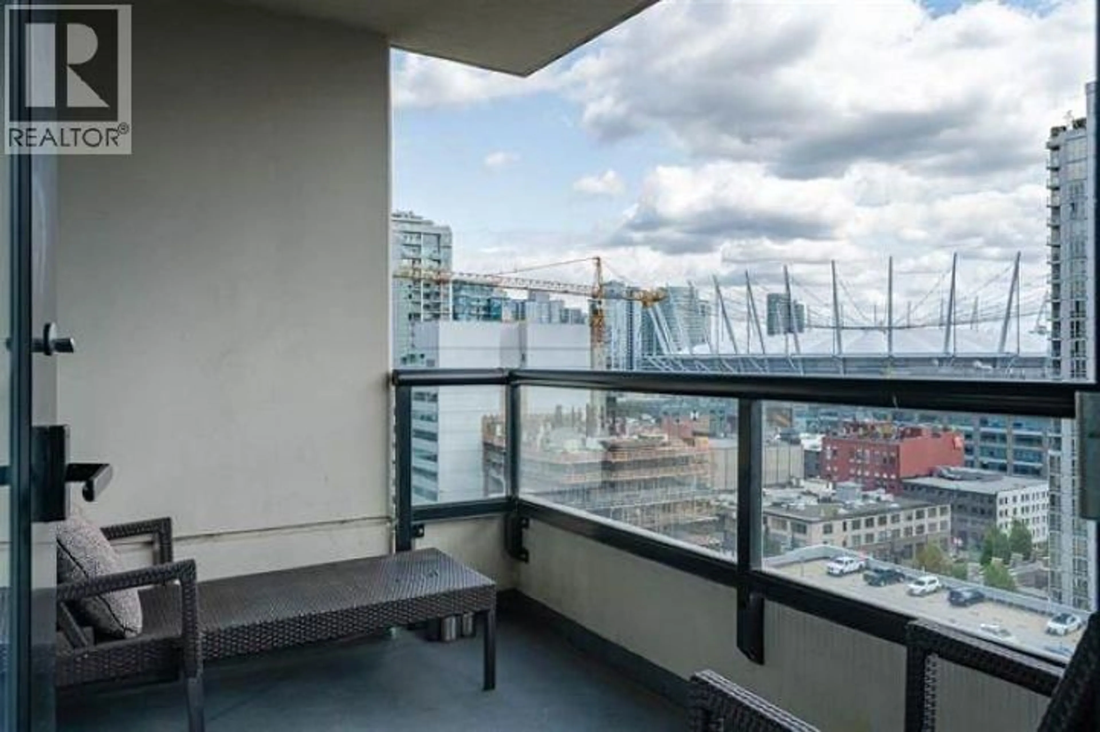 Balcony in the apartment, water/lake/river/ocean view for 1506 - 977 MAINLAND STREET, Vancouver British Columbia V6B1T2