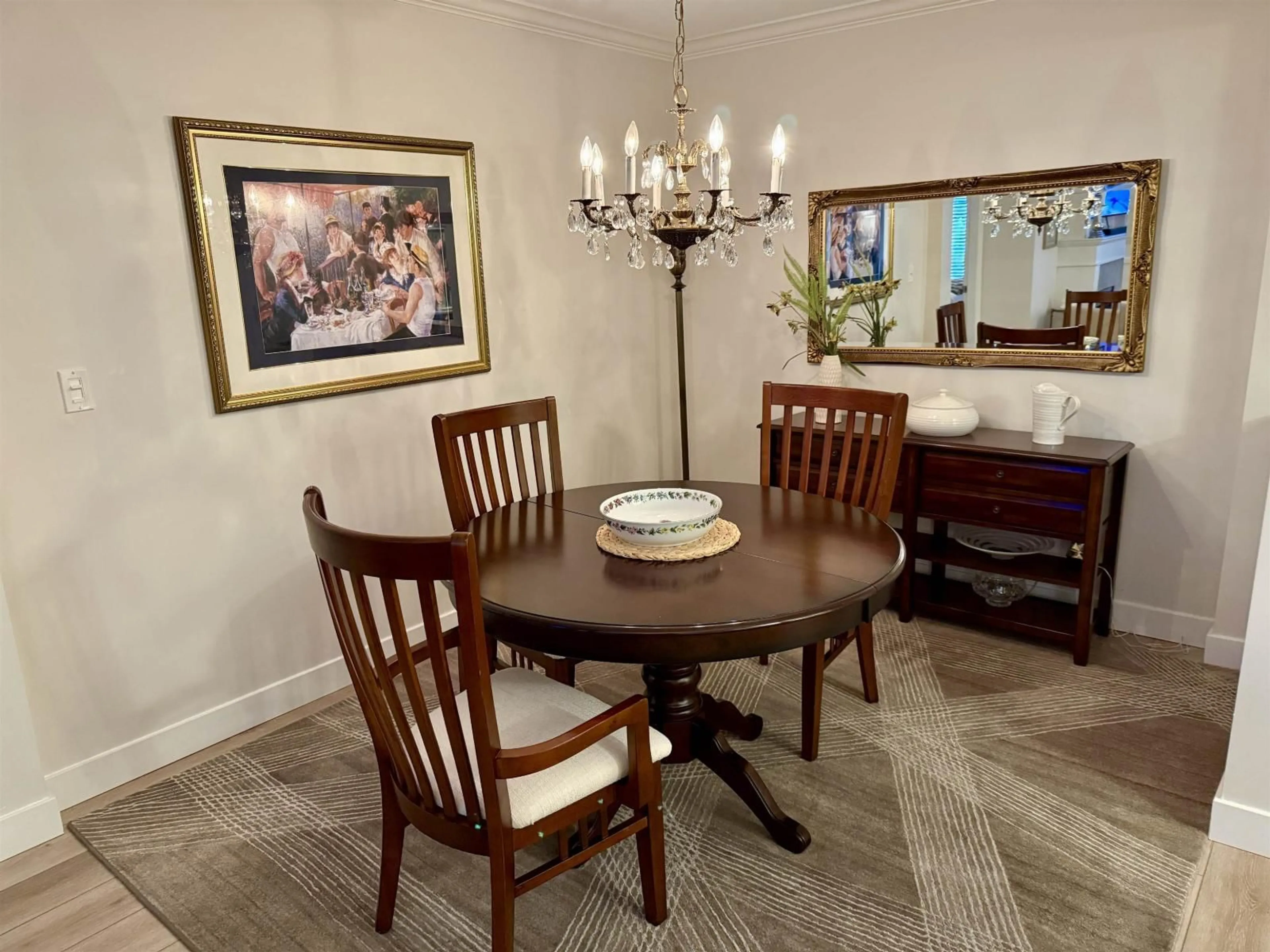 Dining room, wood/laminate floor for 103 - 15155 22, Surrey British Columbia V4A9T4