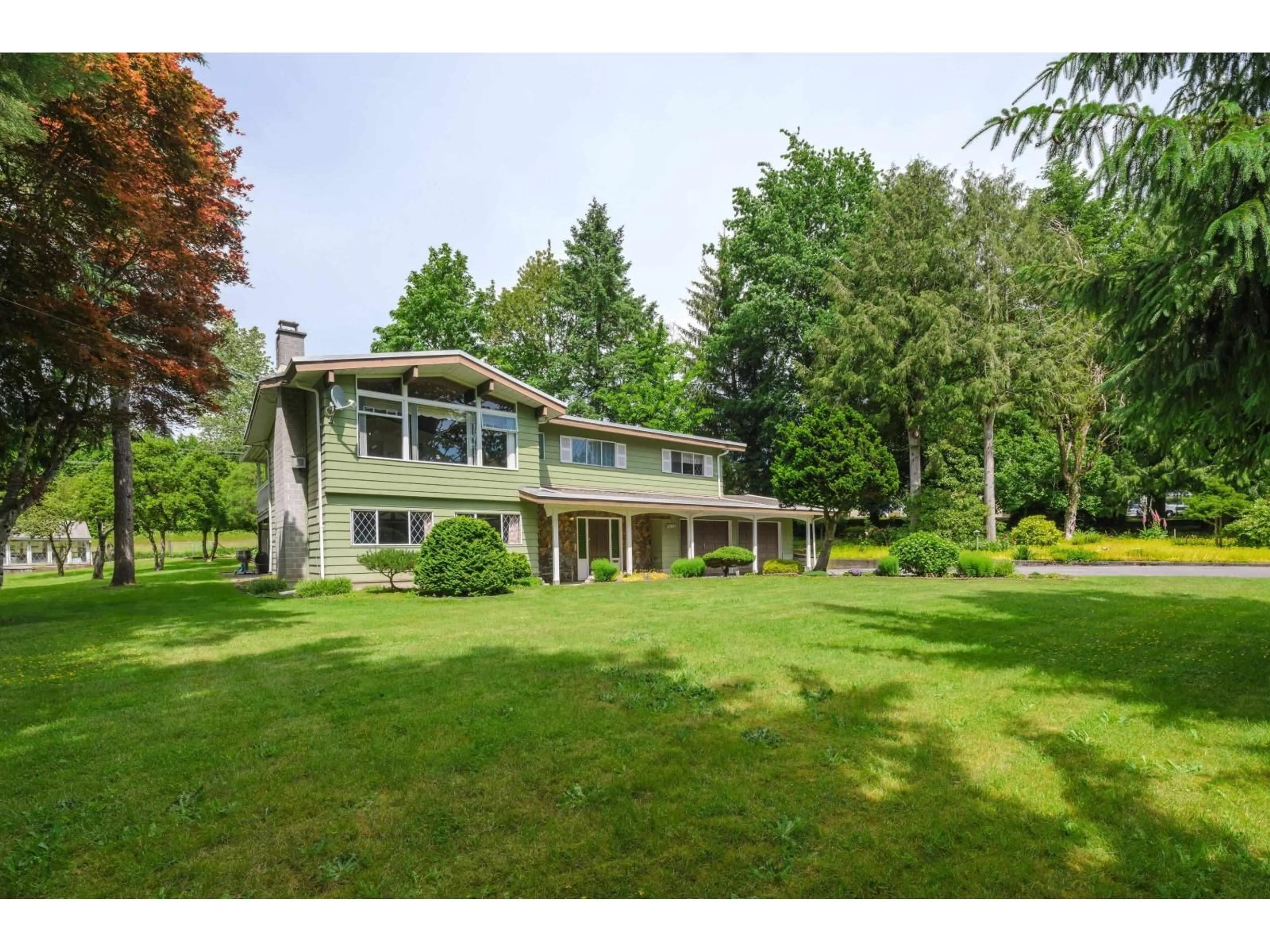 A pic from outside/outdoor area/front of a property/back of a property/a pic from drone, unknown for 17011 94A, Surrey British Columbia V4N6H2