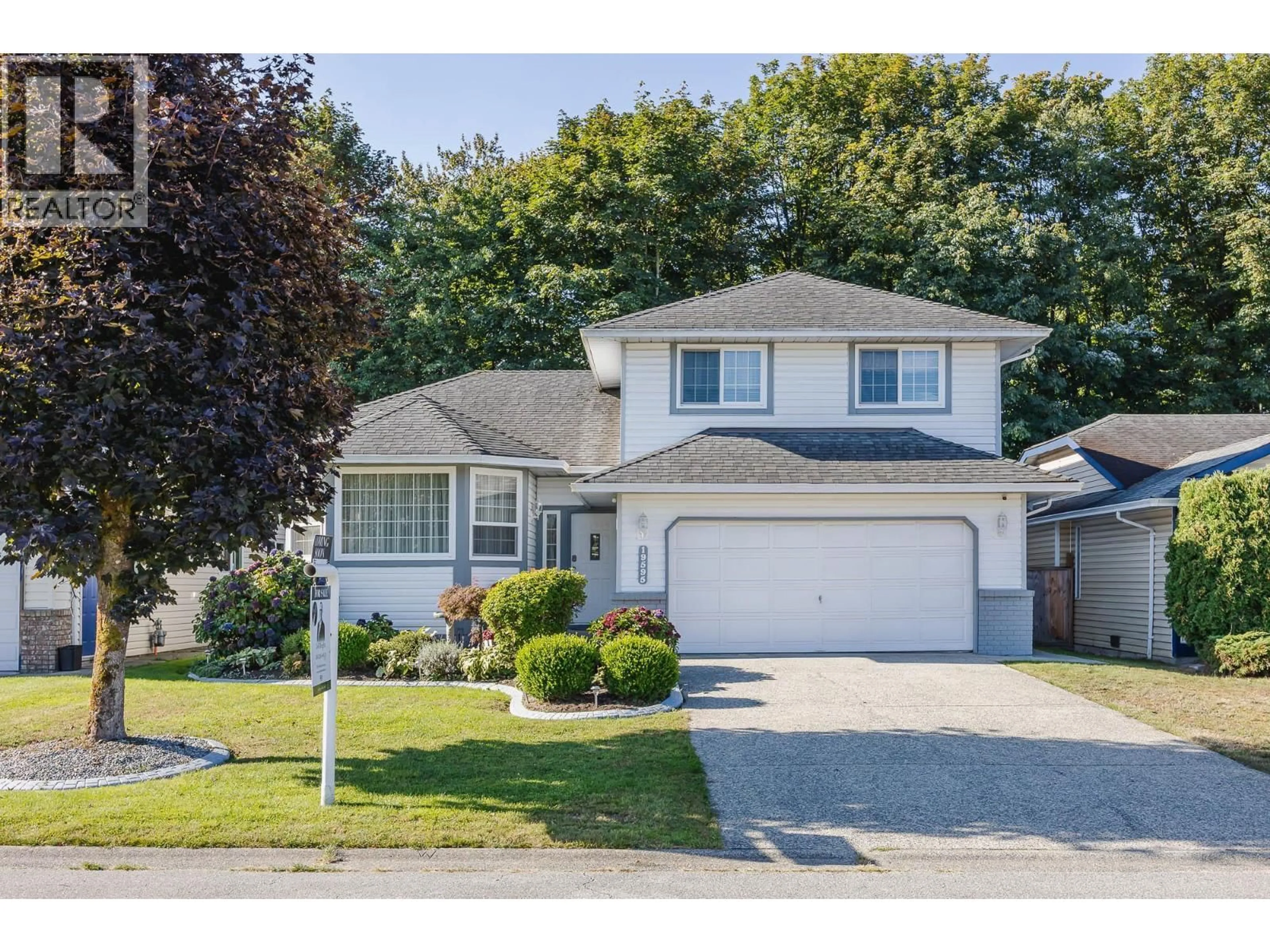 Home with vinyl exterior material, street for 19595 SOMERSET DRIVE, Pitt Meadows British Columbia V3Y2L4