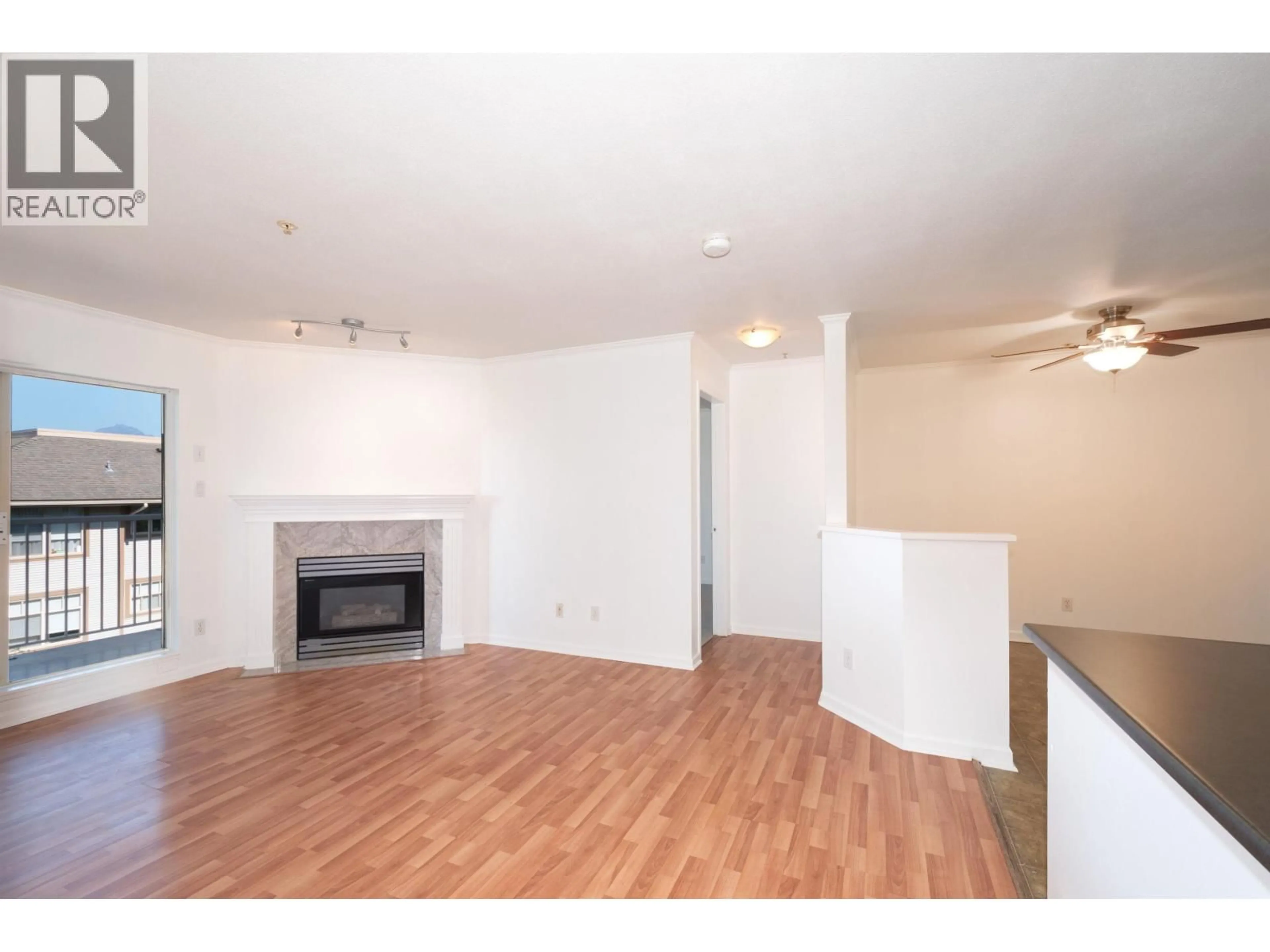 A pic of a room for 403 - 12206 224 STREET, Maple Ridge British Columbia V2X6B8