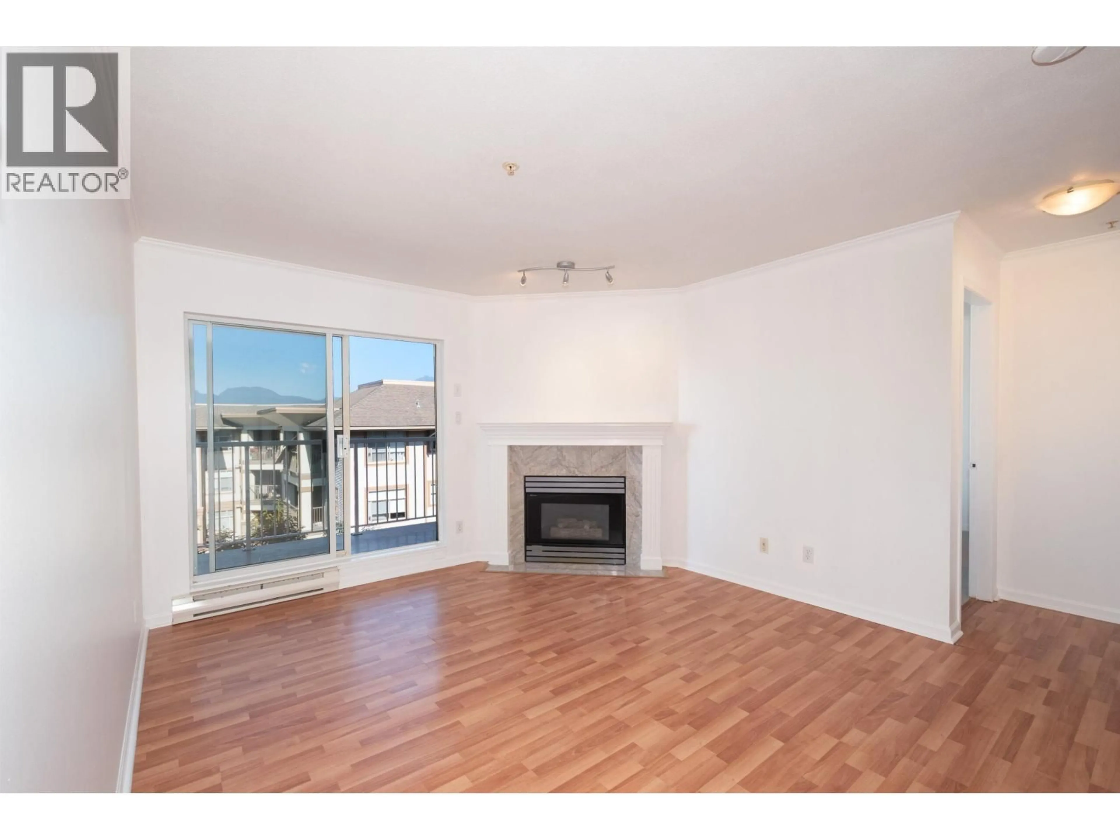 A pic of a room for 403 - 12206 224 STREET, Maple Ridge British Columbia V2X6B8