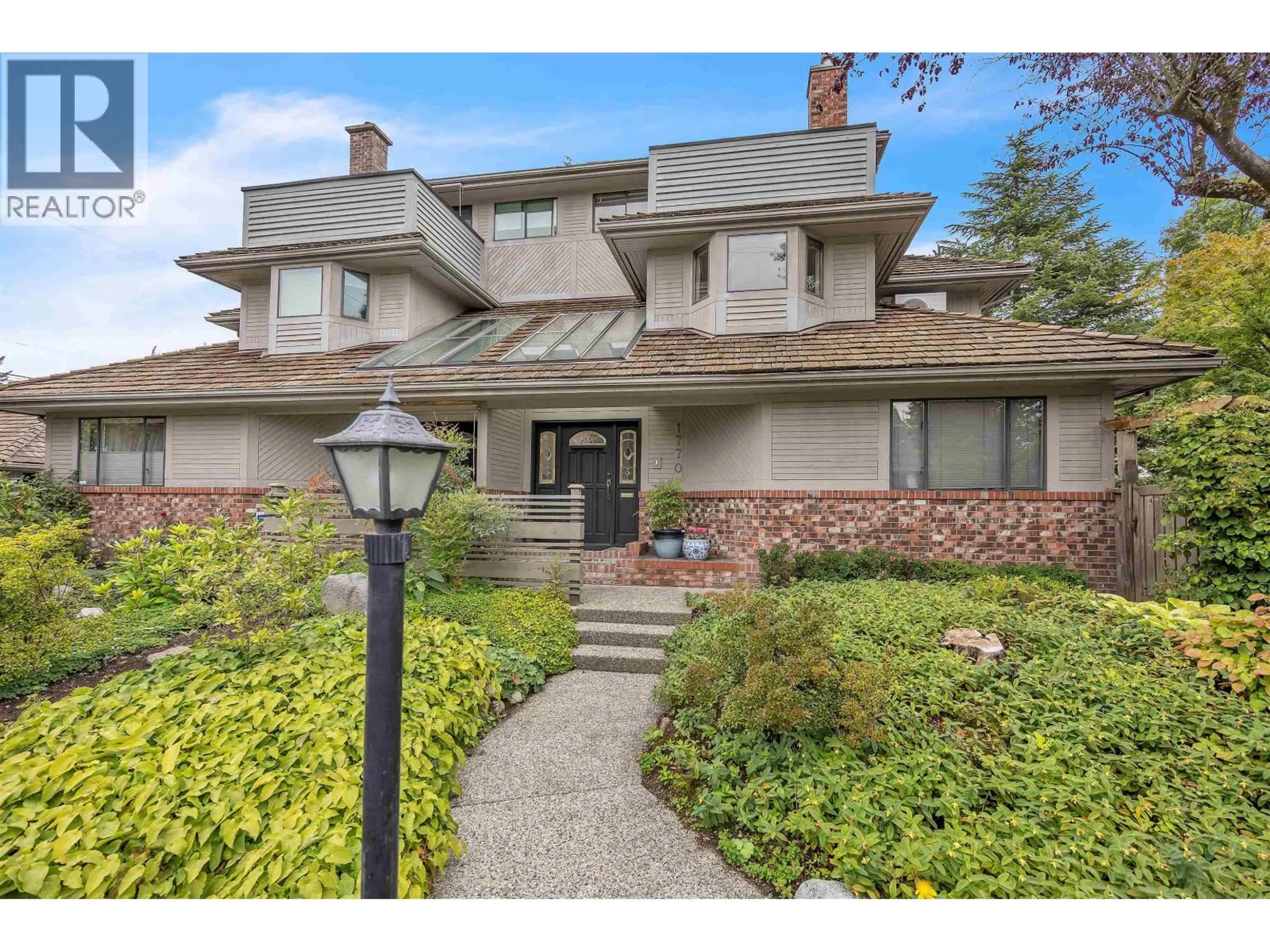 Unknown for 1770 WATERLOO STREET, Vancouver British Columbia V6R3G2