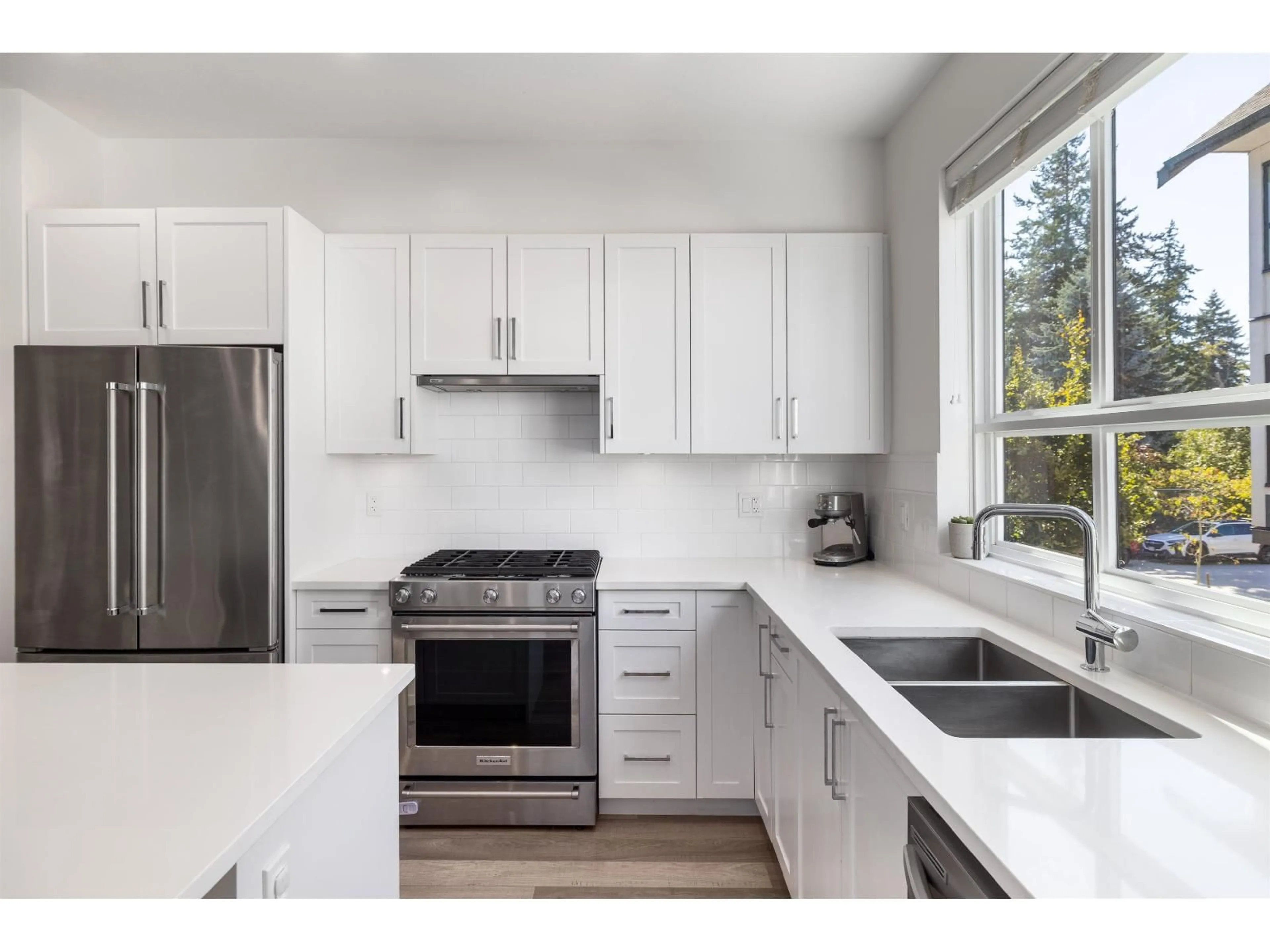 Unknown for 22 - 16760 25, Surrey British Columbia V3Z0W4