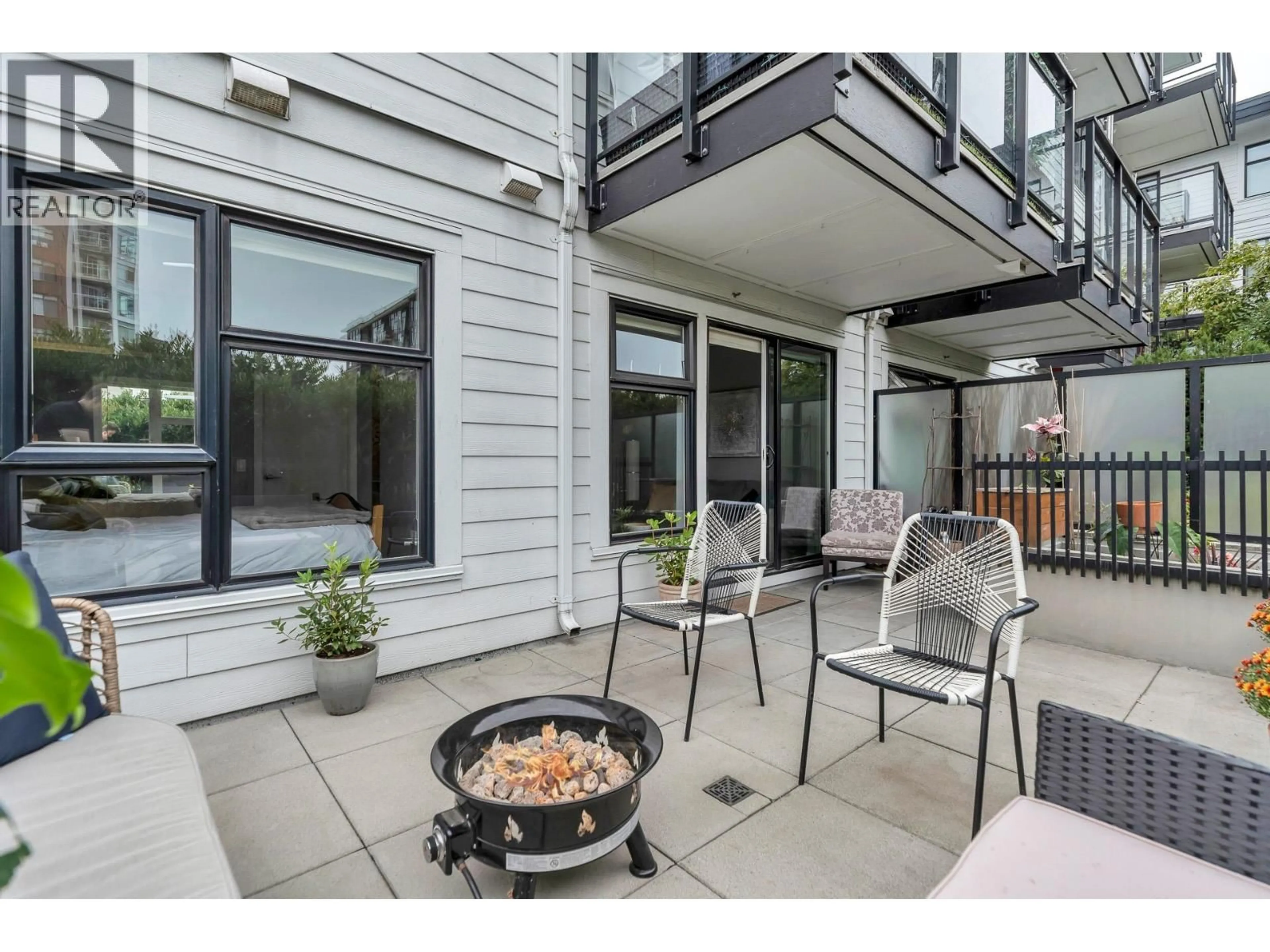 Patio, unknown for 212 - 111 3RD STREET, North Vancouver British Columbia V7L0C6