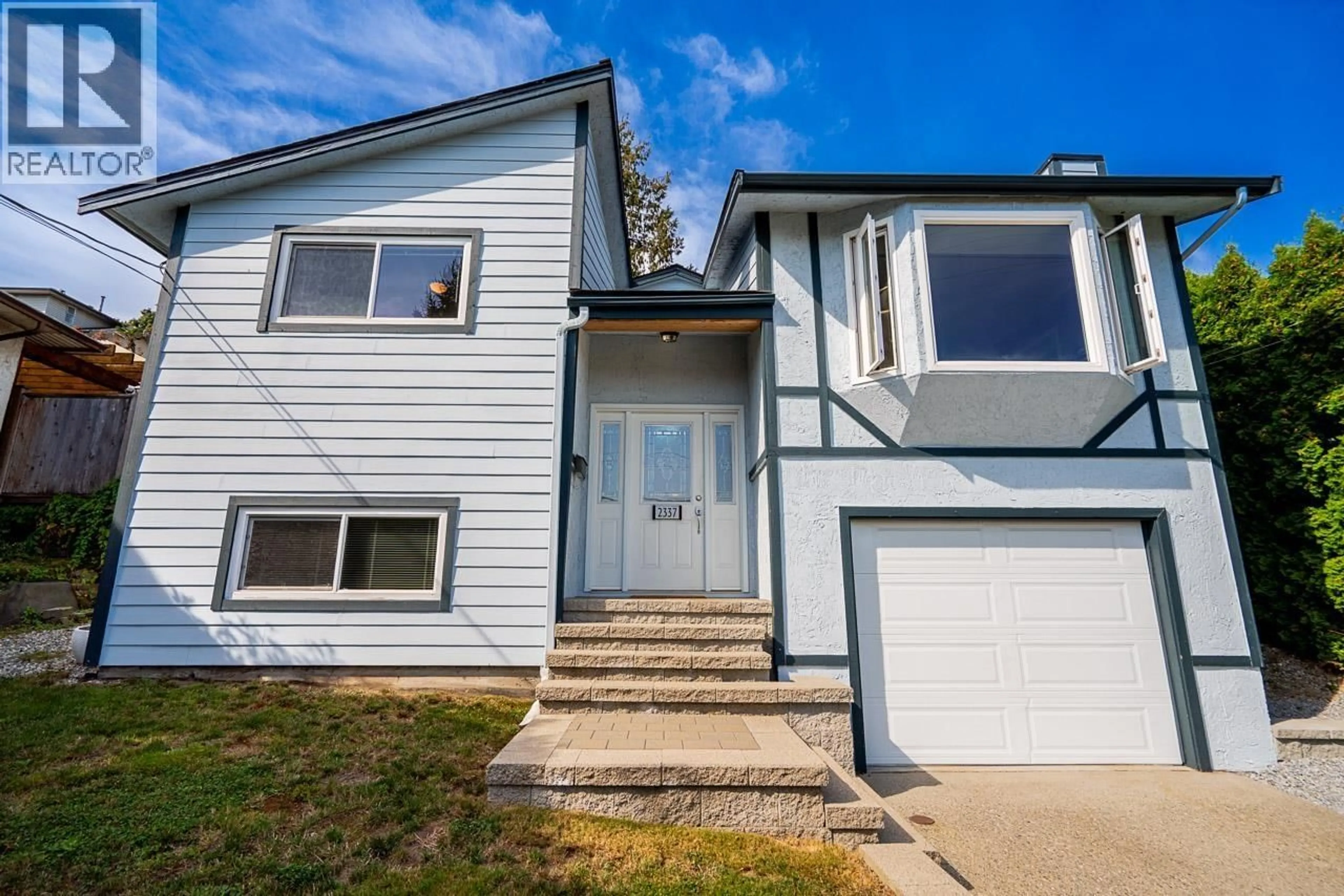 Home with vinyl exterior material, street for 2337 CAPE HORN AVENUE, Coquitlam British Columbia V3K1J7