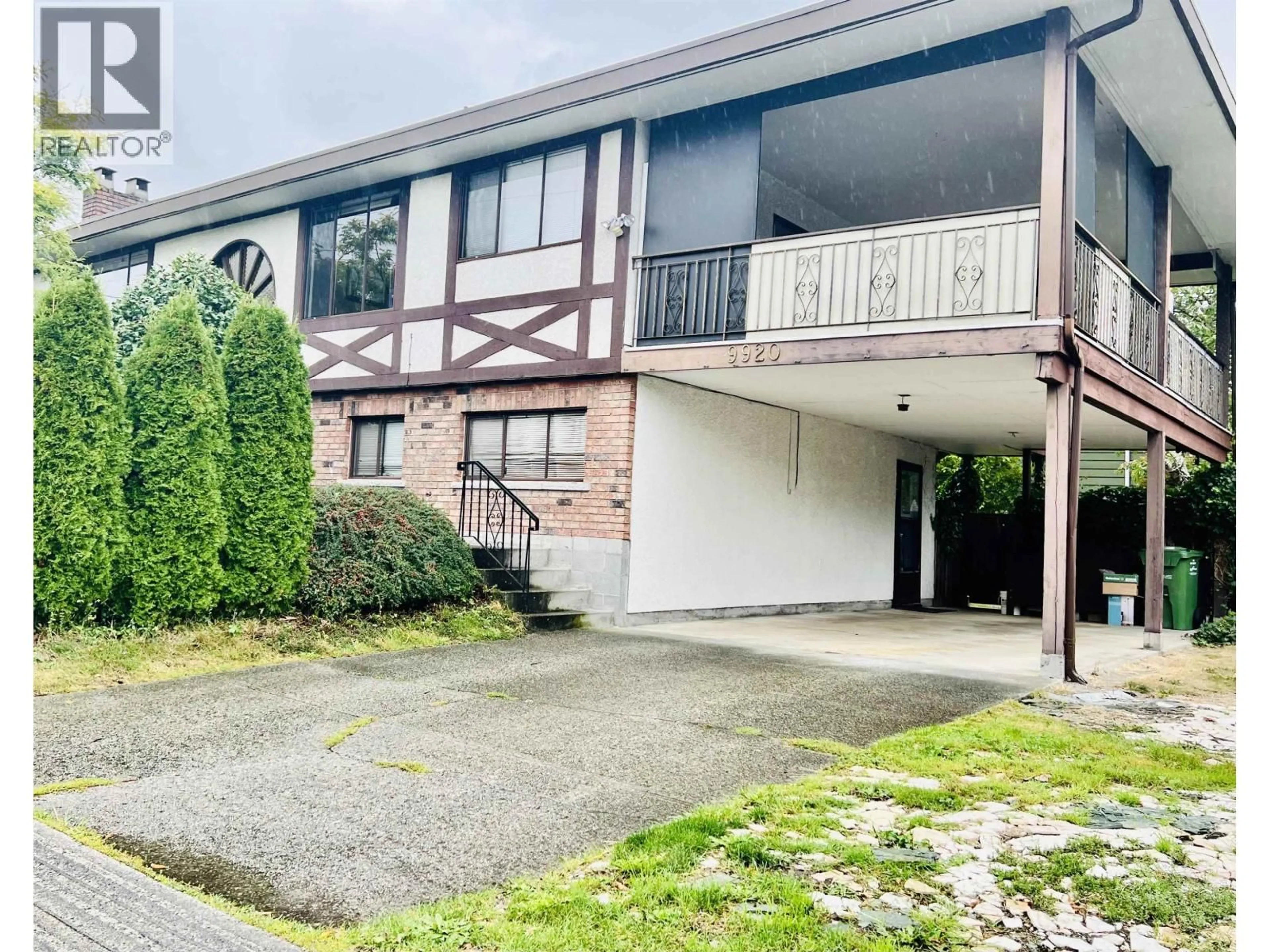 A pic from outside/outdoor area/front of a property/back of a property/a pic from drone, street for 9920 FRANCIS ROAD, Richmond British Columbia V6Y1B3