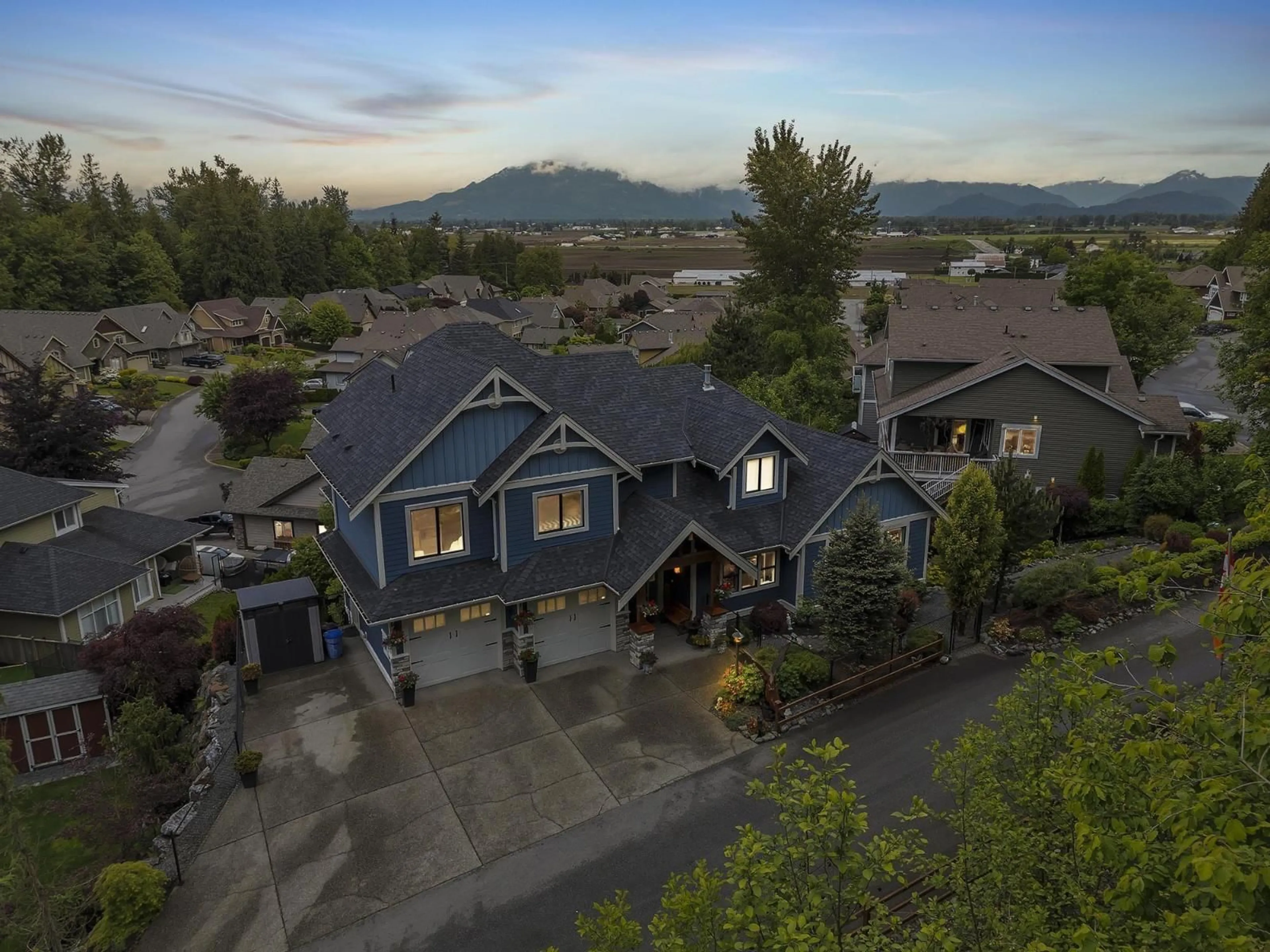 A pic from outside/outdoor area/front of a property/back of a property/a pic from drone, mountain view for 10 - 7854 BROOKWOOD PLACE, Chilliwack British Columbia V4Z0A1