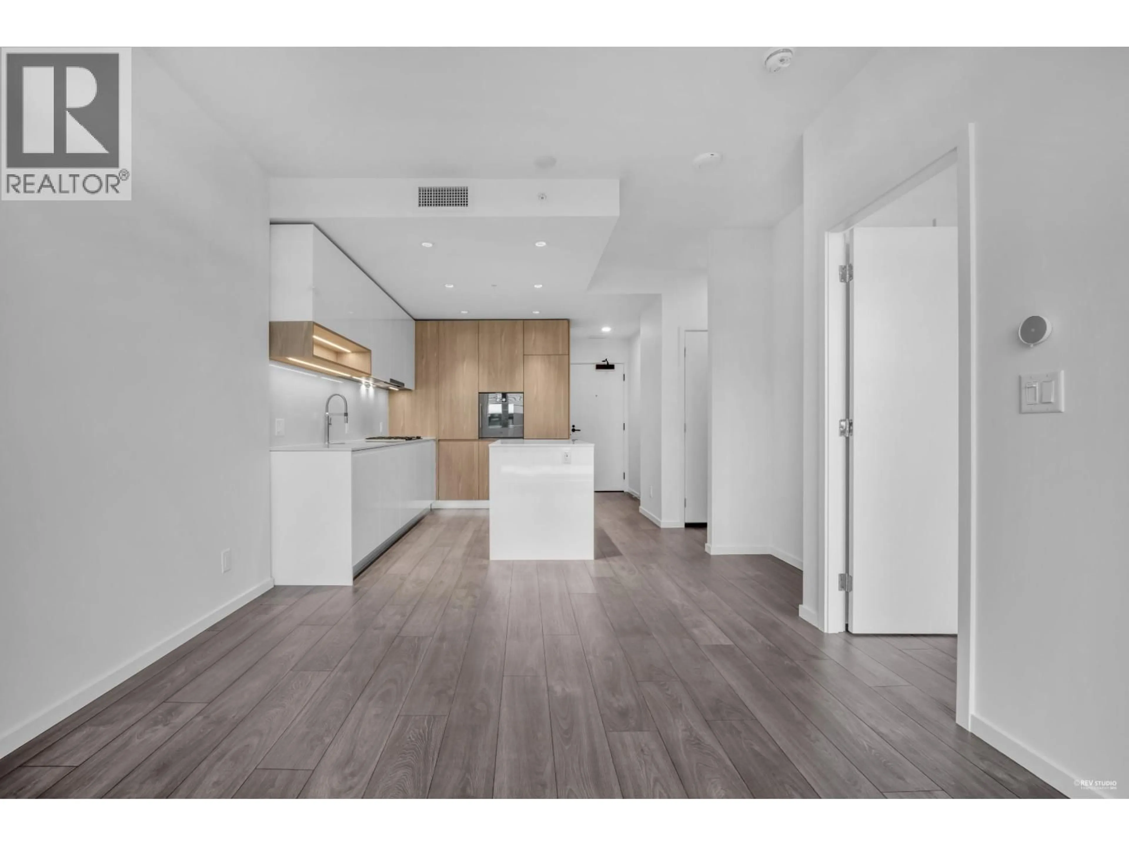 Open concept kitchen, wood/laminate floor for 1108 - 6500 MINORU BOULEVARD, Richmond British Columbia V6Y1Y5