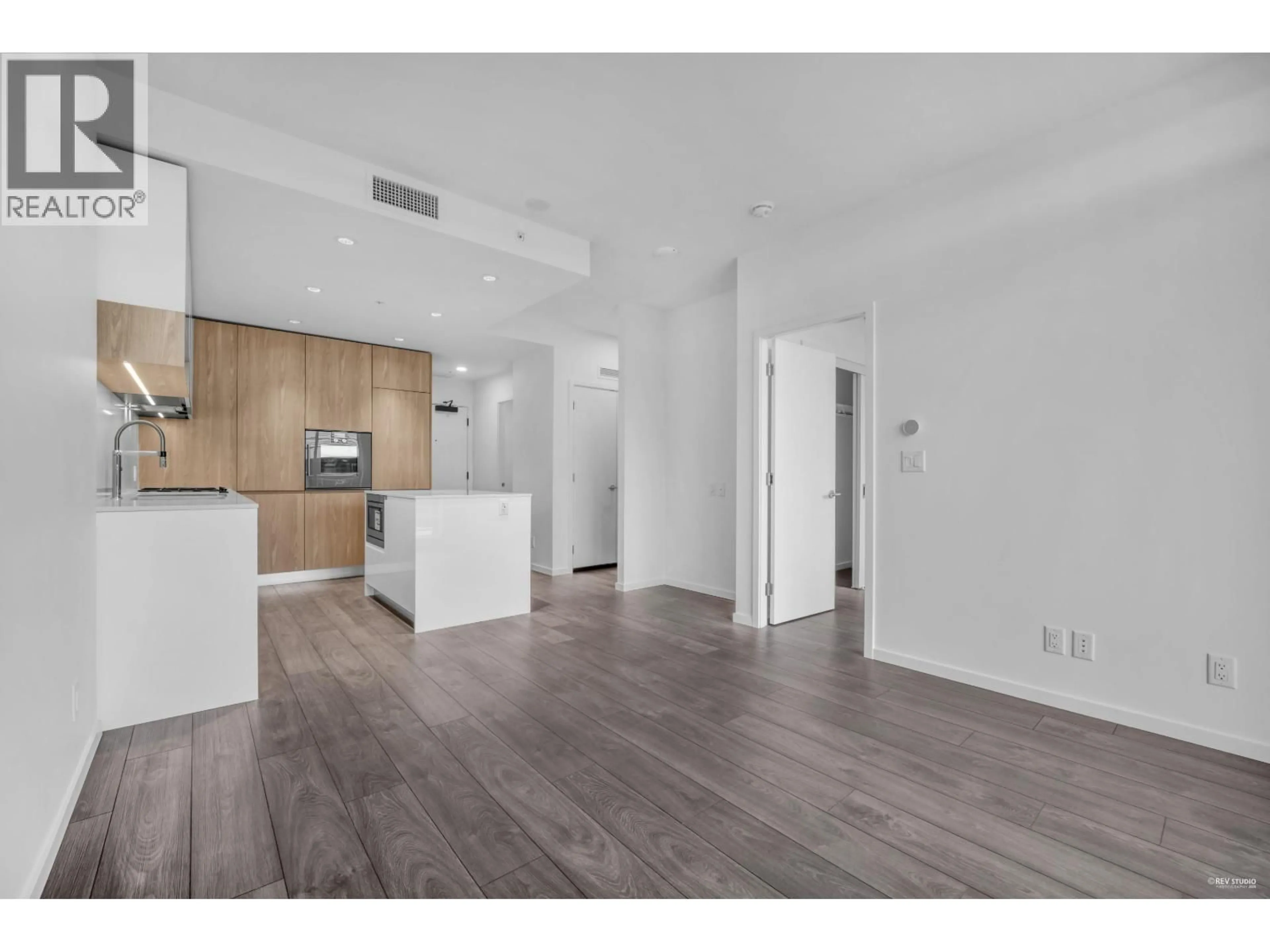 Open concept kitchen, wood/laminate floor for 1108 - 6500 MINORU BOULEVARD, Richmond British Columbia V6Y1Y5