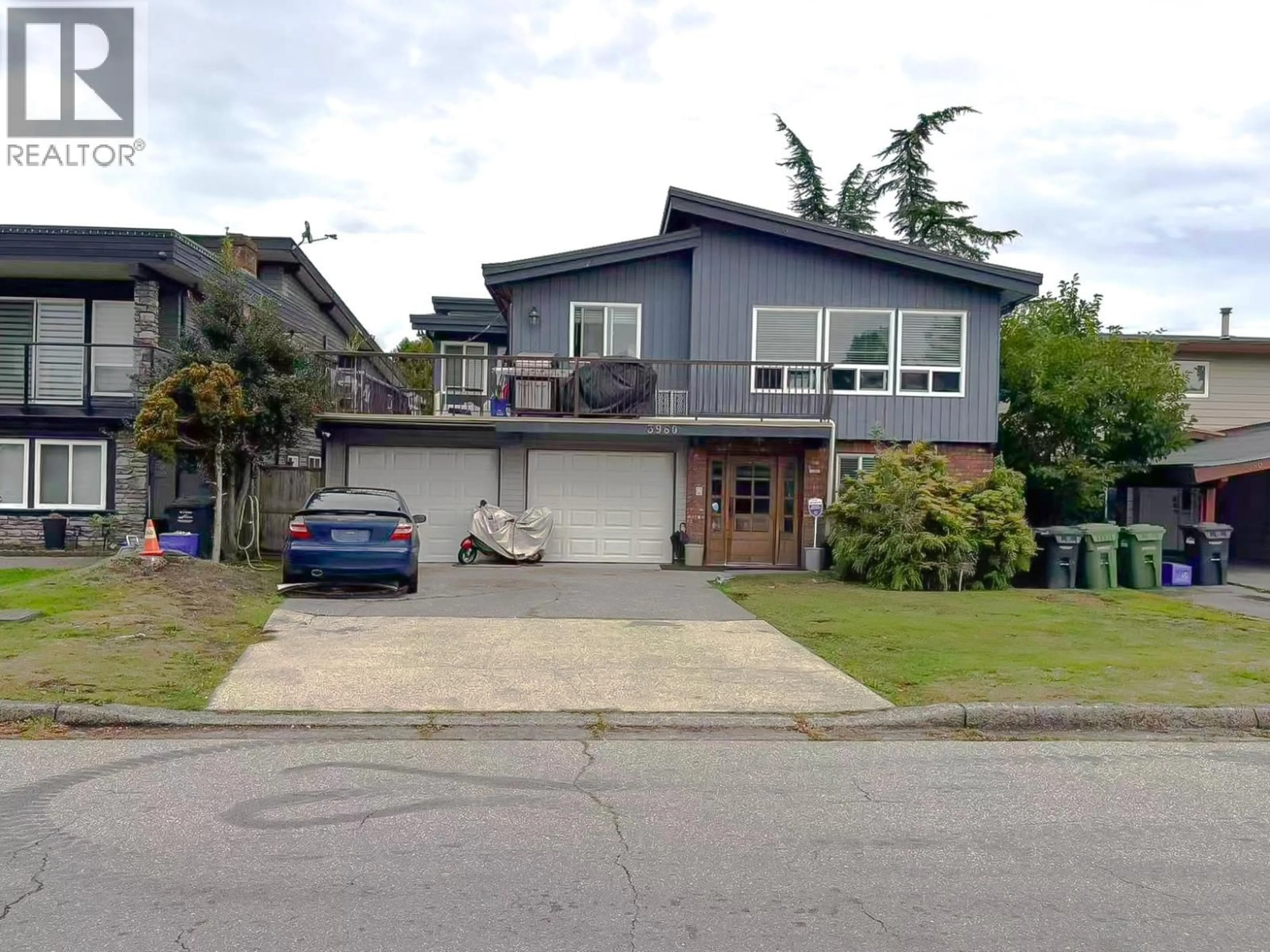 Home with vinyl exterior material, street for 3960 BARGEN DRIVE, Richmond British Columbia V6X2S1