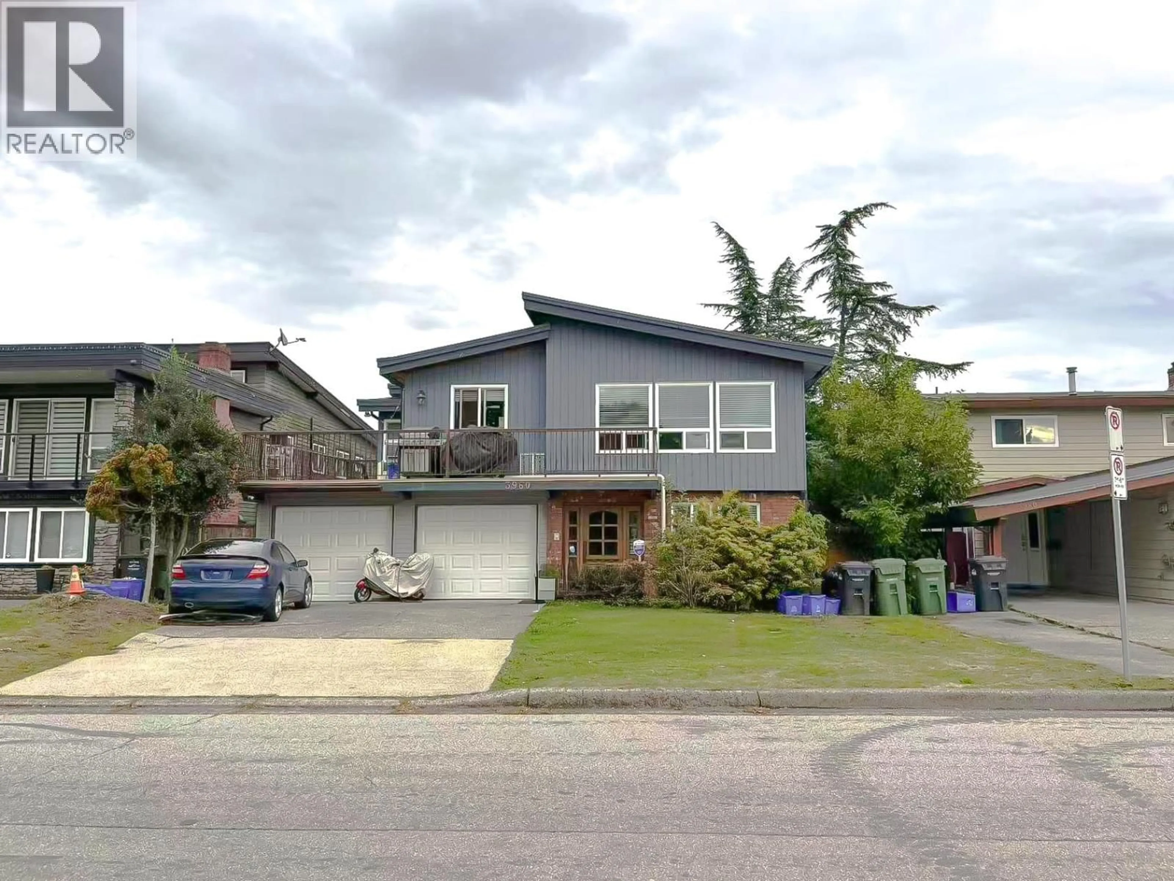 A pic from outside/outdoor area/front of a property/back of a property/a pic from drone, street for 3960 BARGEN DRIVE, Richmond British Columbia V6X2S1