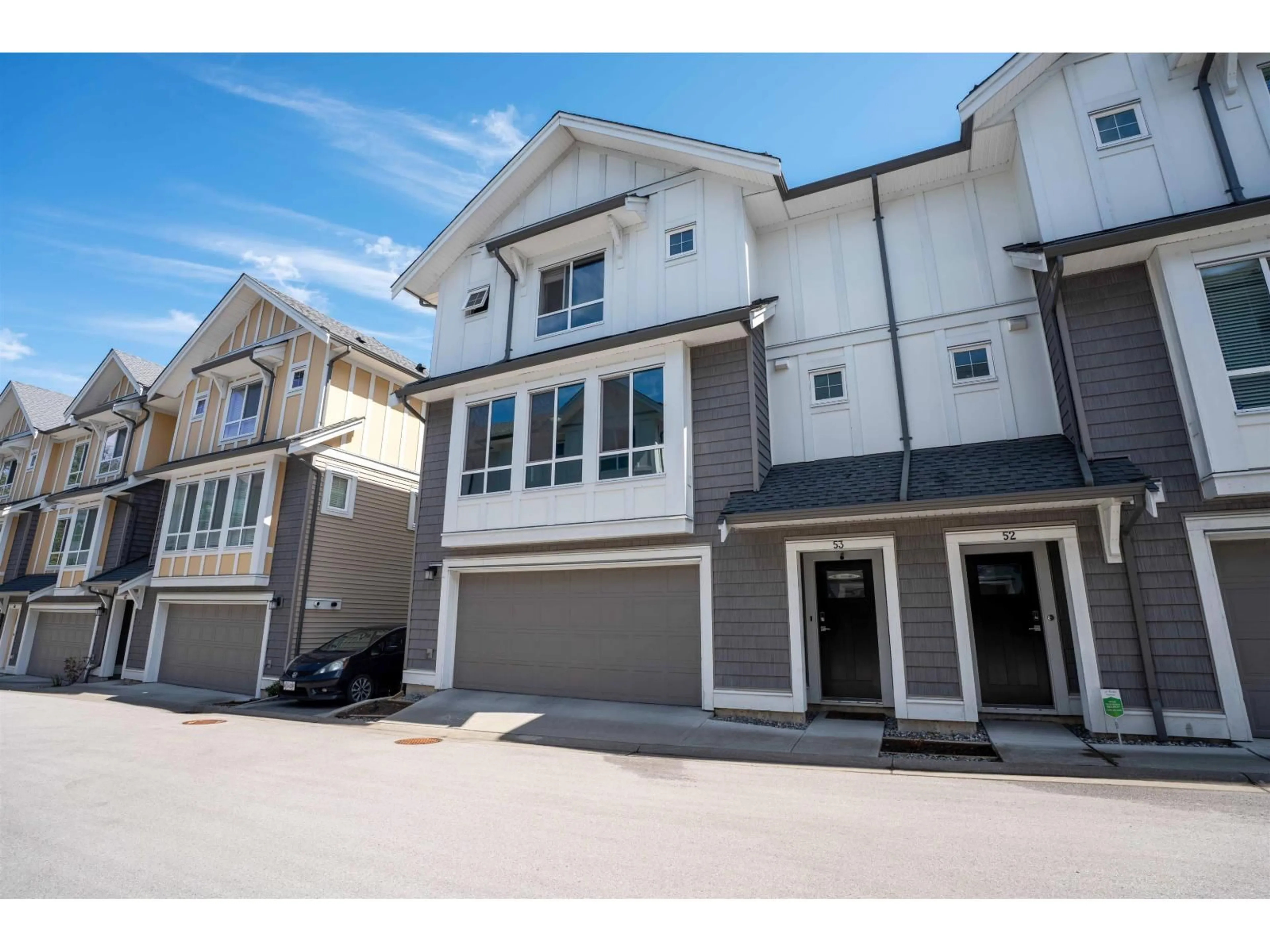 Home with vinyl exterior material, street for 53 - 9688 162A, Surrey British Columbia V4N6V3