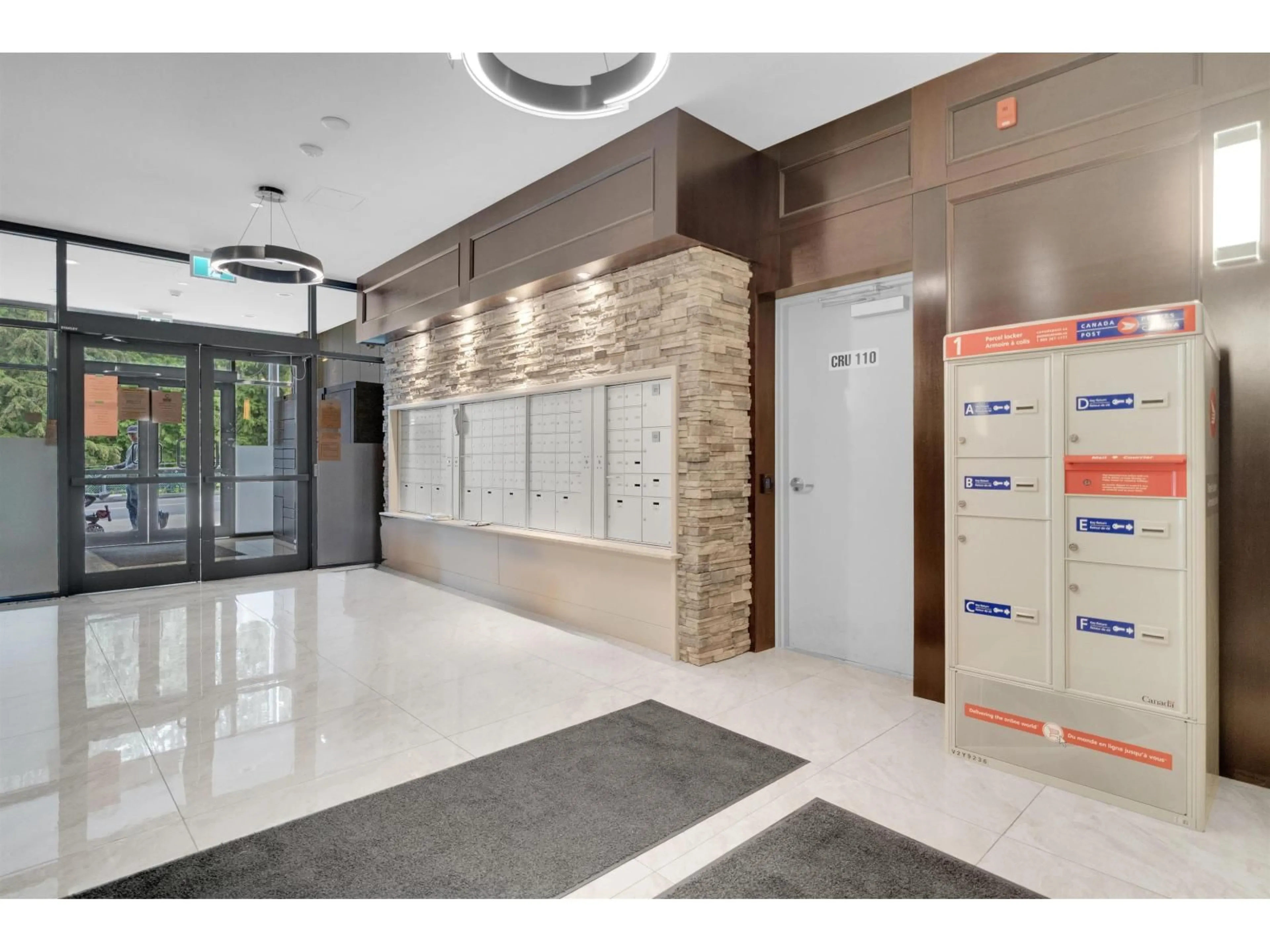 Indoor foyer for 303 - 20376 86, Langley British Columbia V2Y3P8