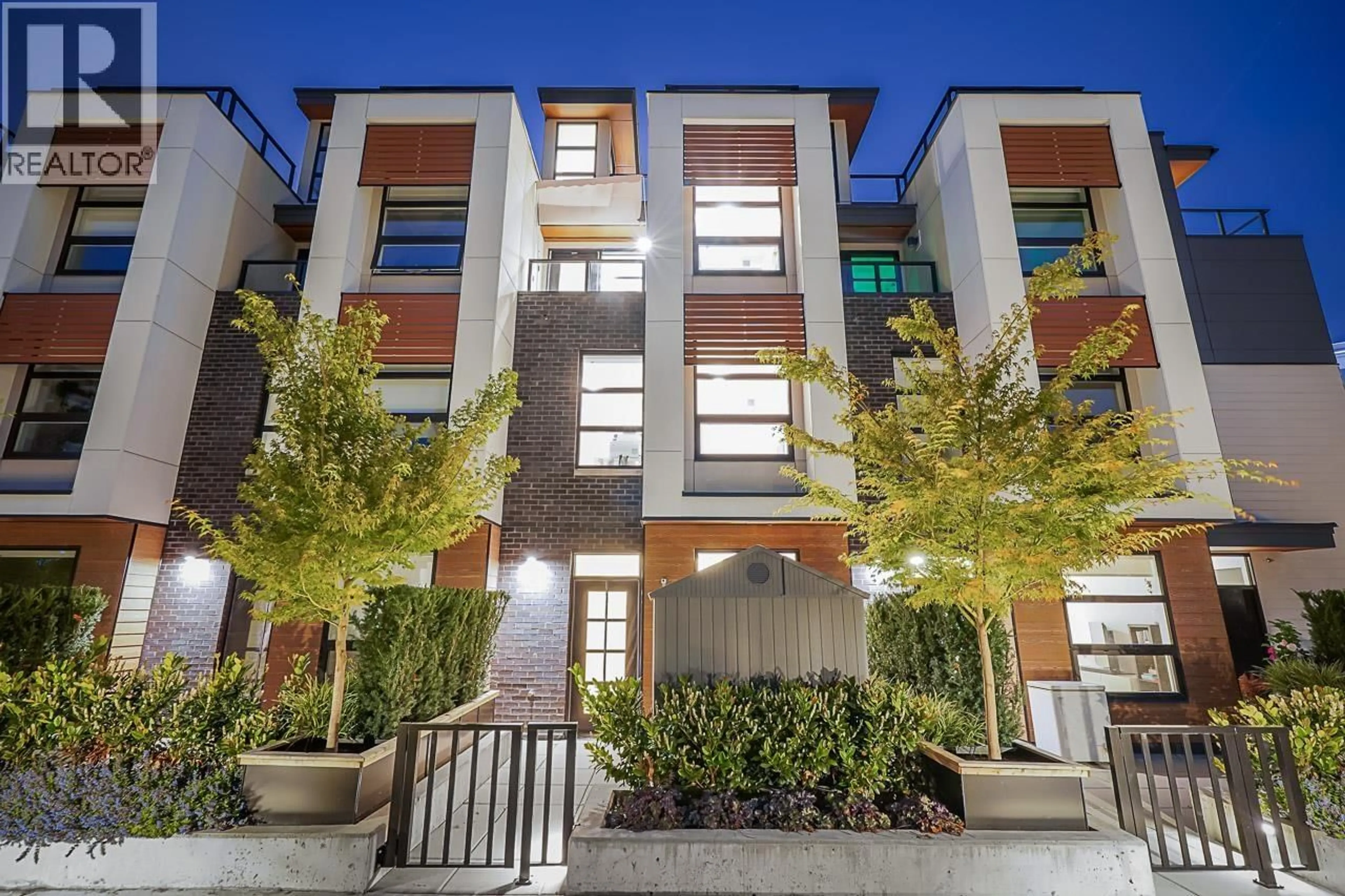 Patio, unknown for 1204 - 6085 IRMIN STREET, Burnaby British Columbia V5J0J7