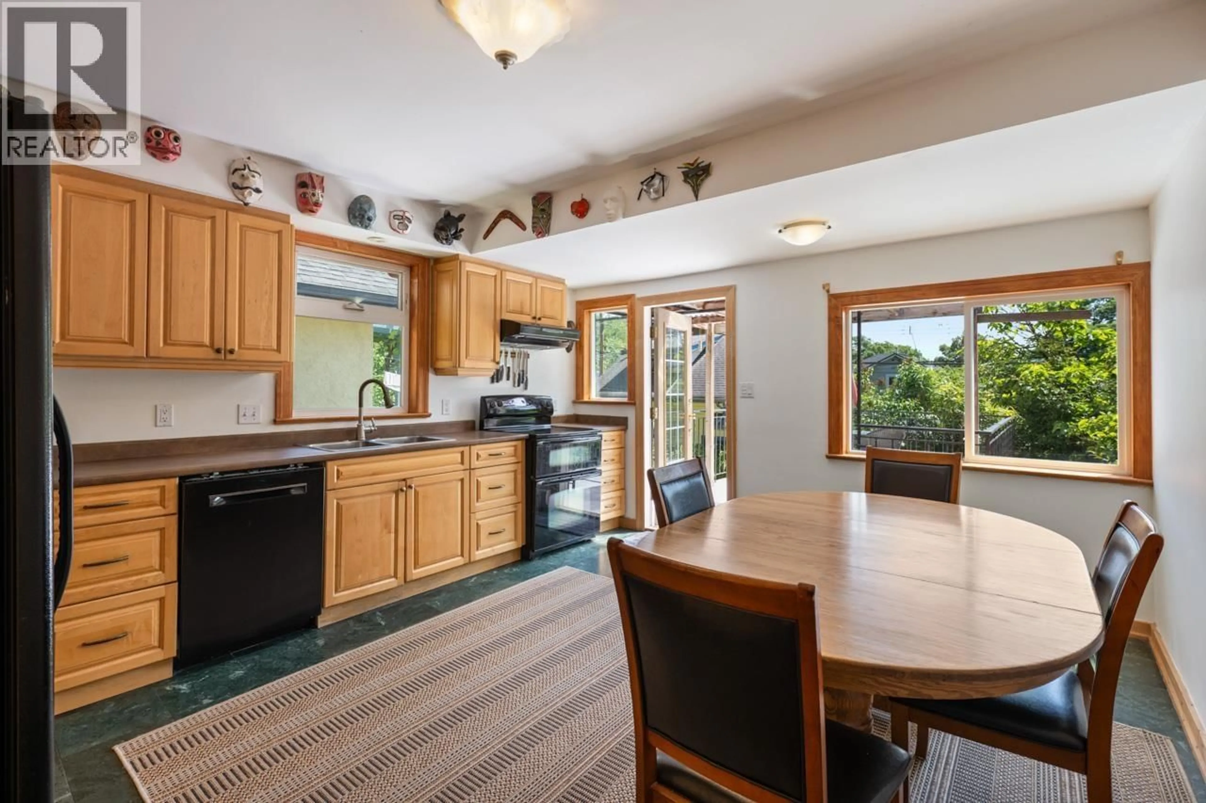 Open concept kitchen, unknown for 2268 7TH AVENUE, Vancouver British Columbia V5N1S7