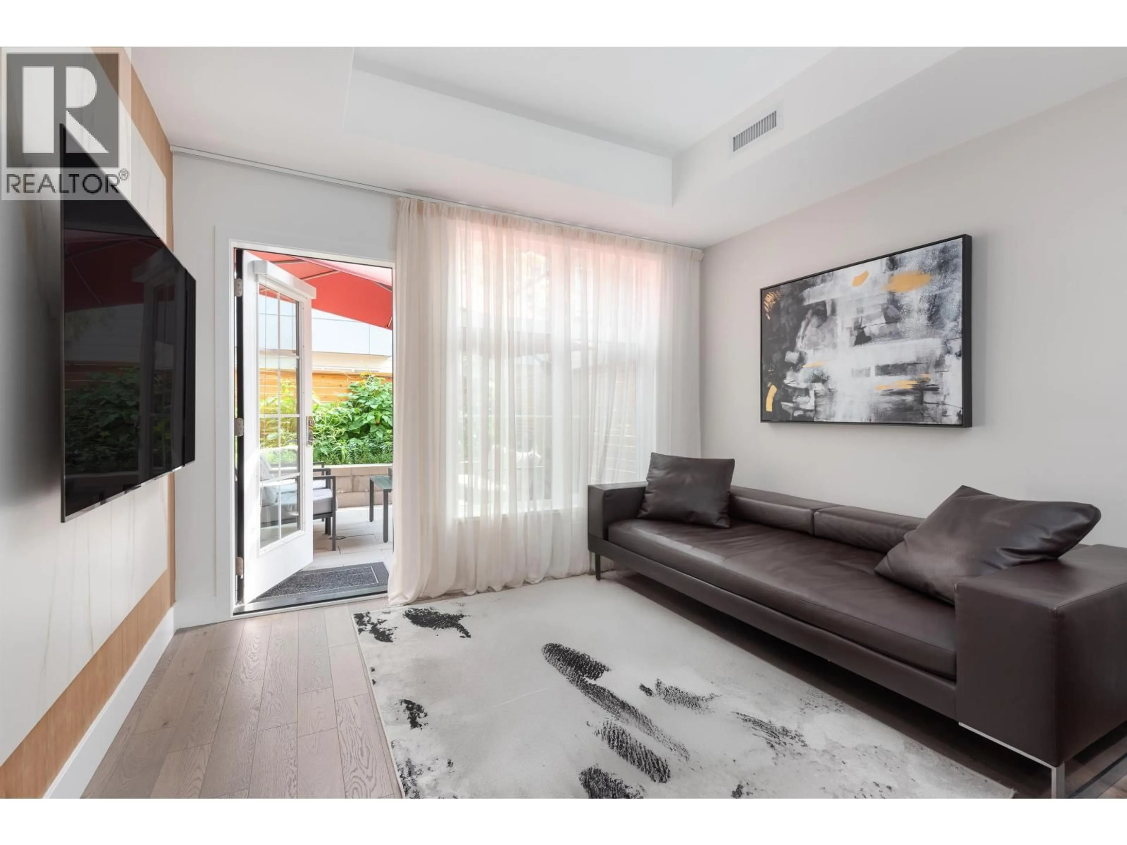 Living room with furniture, unknown for 124 - 2070 CURLING ROAD, North Vancouver British Columbia V7P0C9