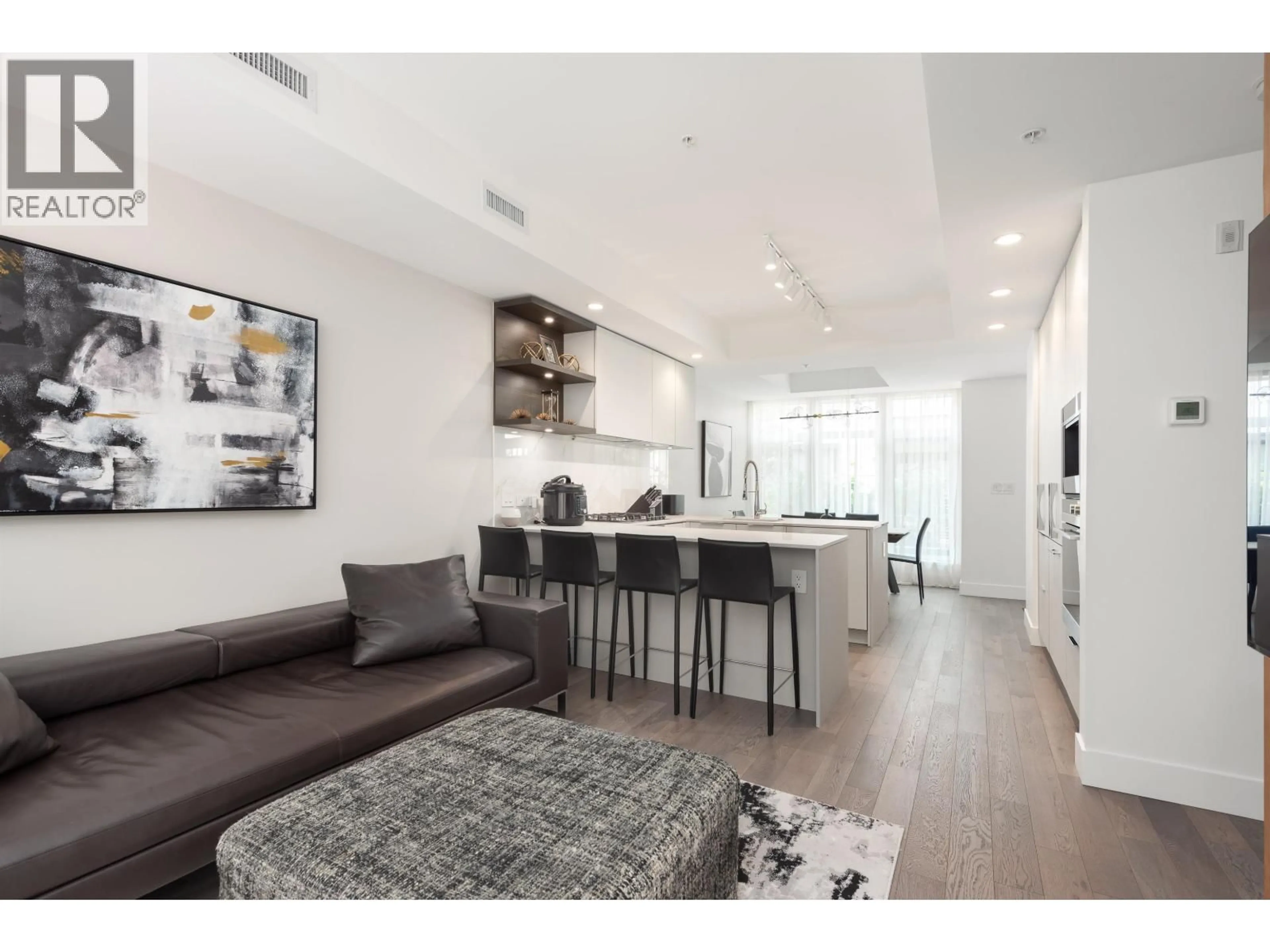 Unknown for 124 - 2070 CURLING ROAD, North Vancouver British Columbia V7P0C9