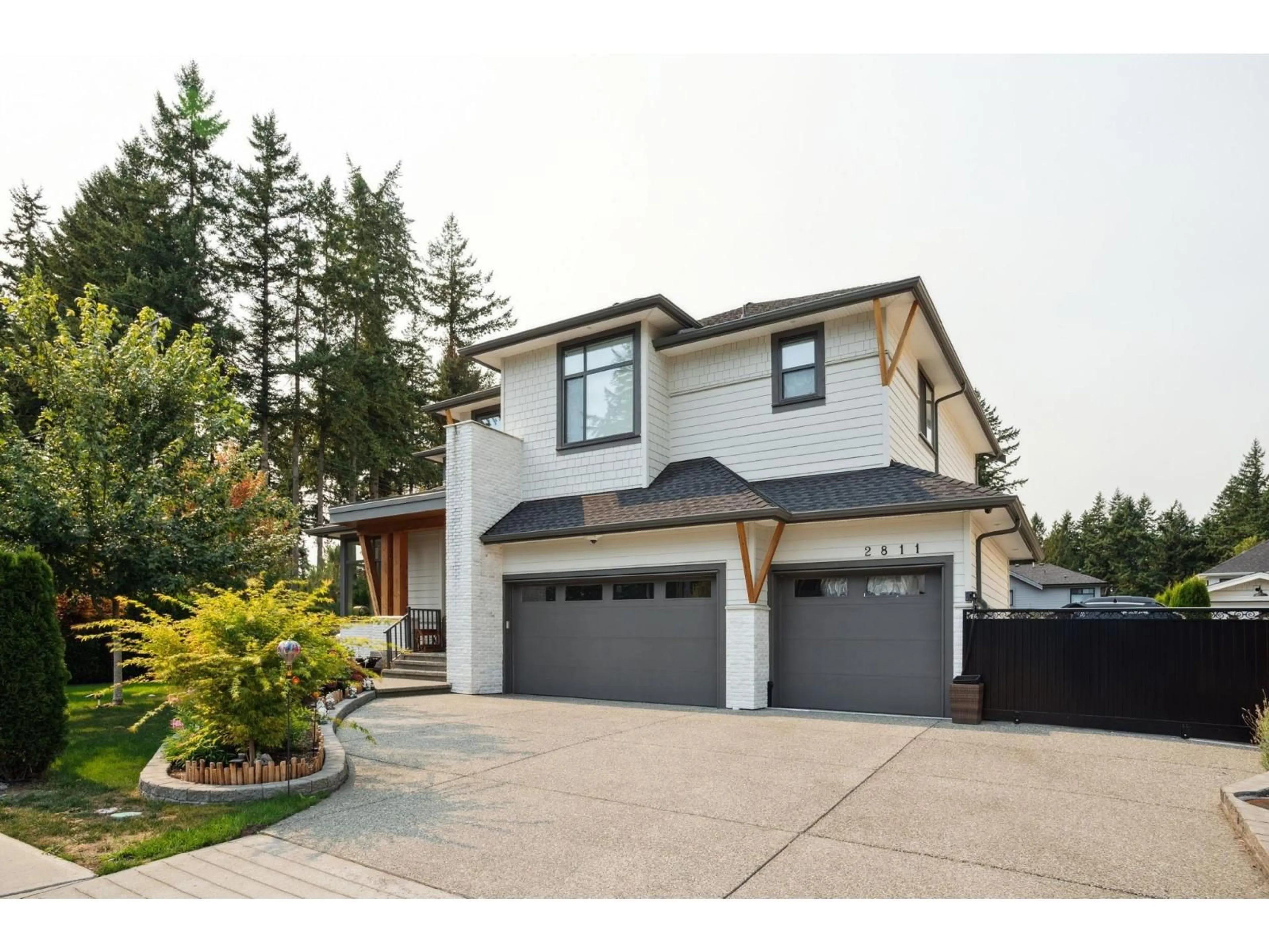 Home with vinyl exterior material, street for 2811 202A, Langley British Columbia V2Z0B3