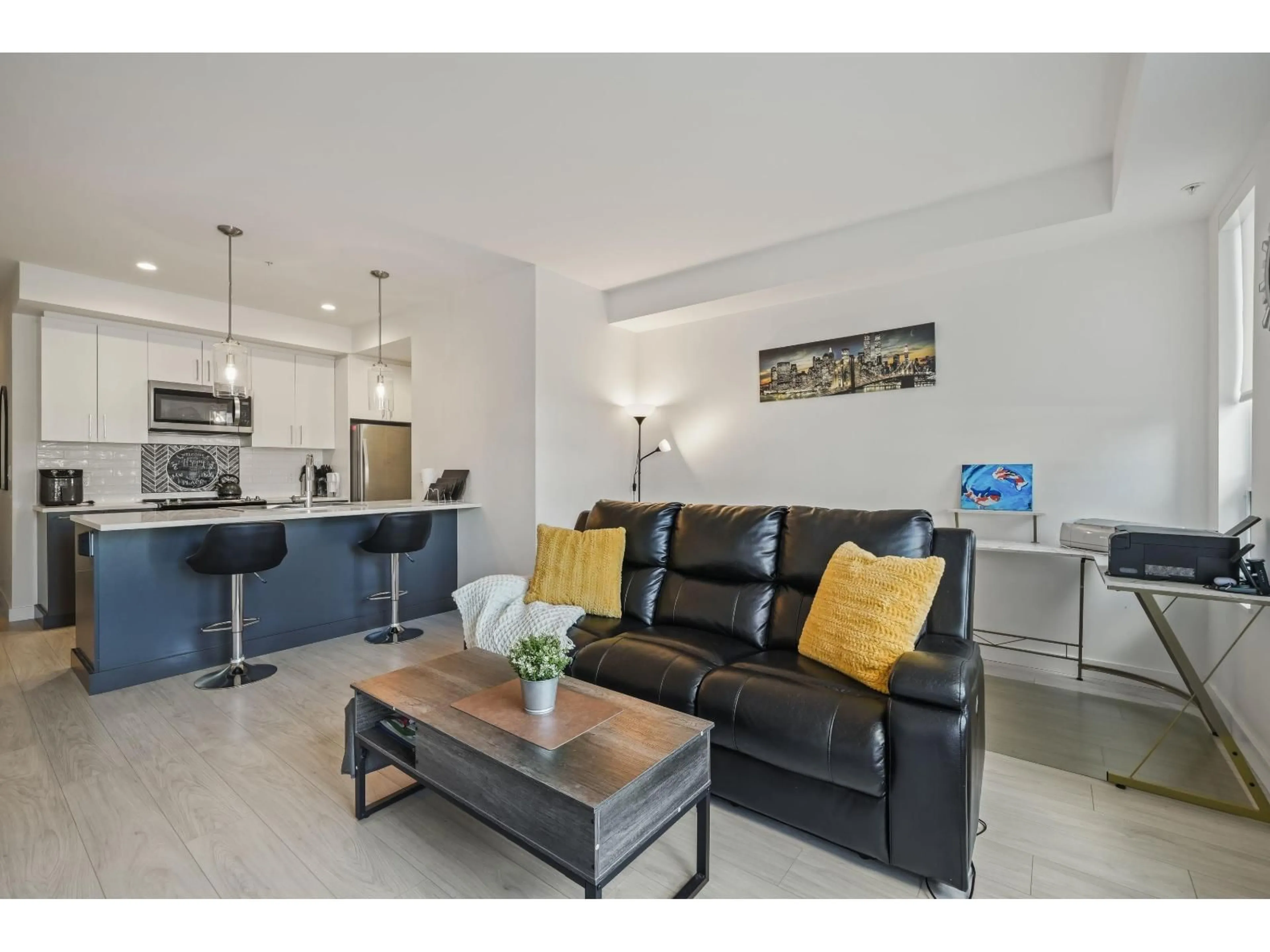 Living room with furniture, unknown for B119 - 20834 80, Langley British Columbia V2Y3M6