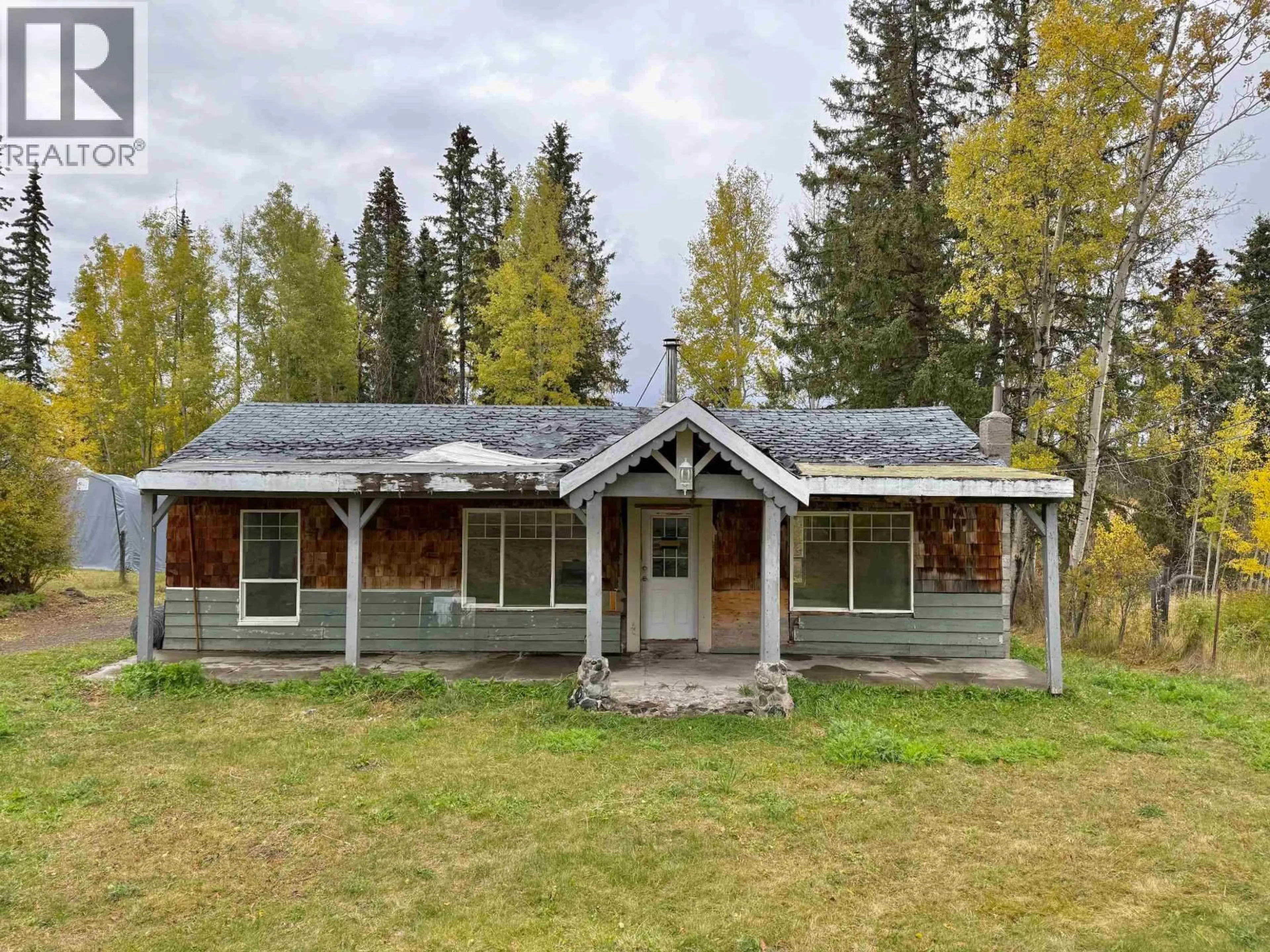 A pic from outside/outdoor area/front of a property/back of a property/a pic from drone, unknown for 7018 FLAHERTY ROAD, Lone Butte British Columbia V0K2E2