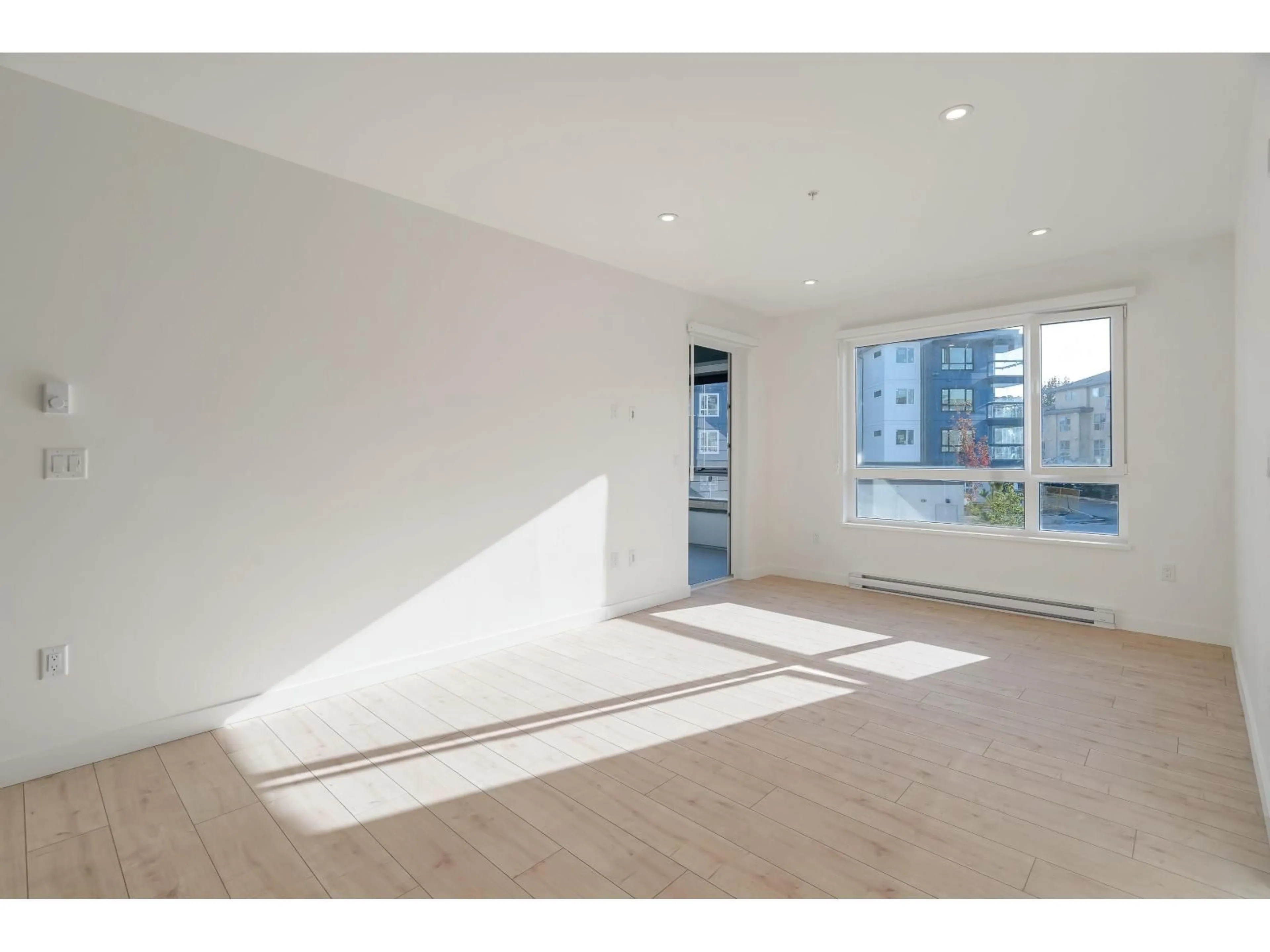 A pic of a room for 223 - 13788 76, Surrey British Columbia V3W3V9