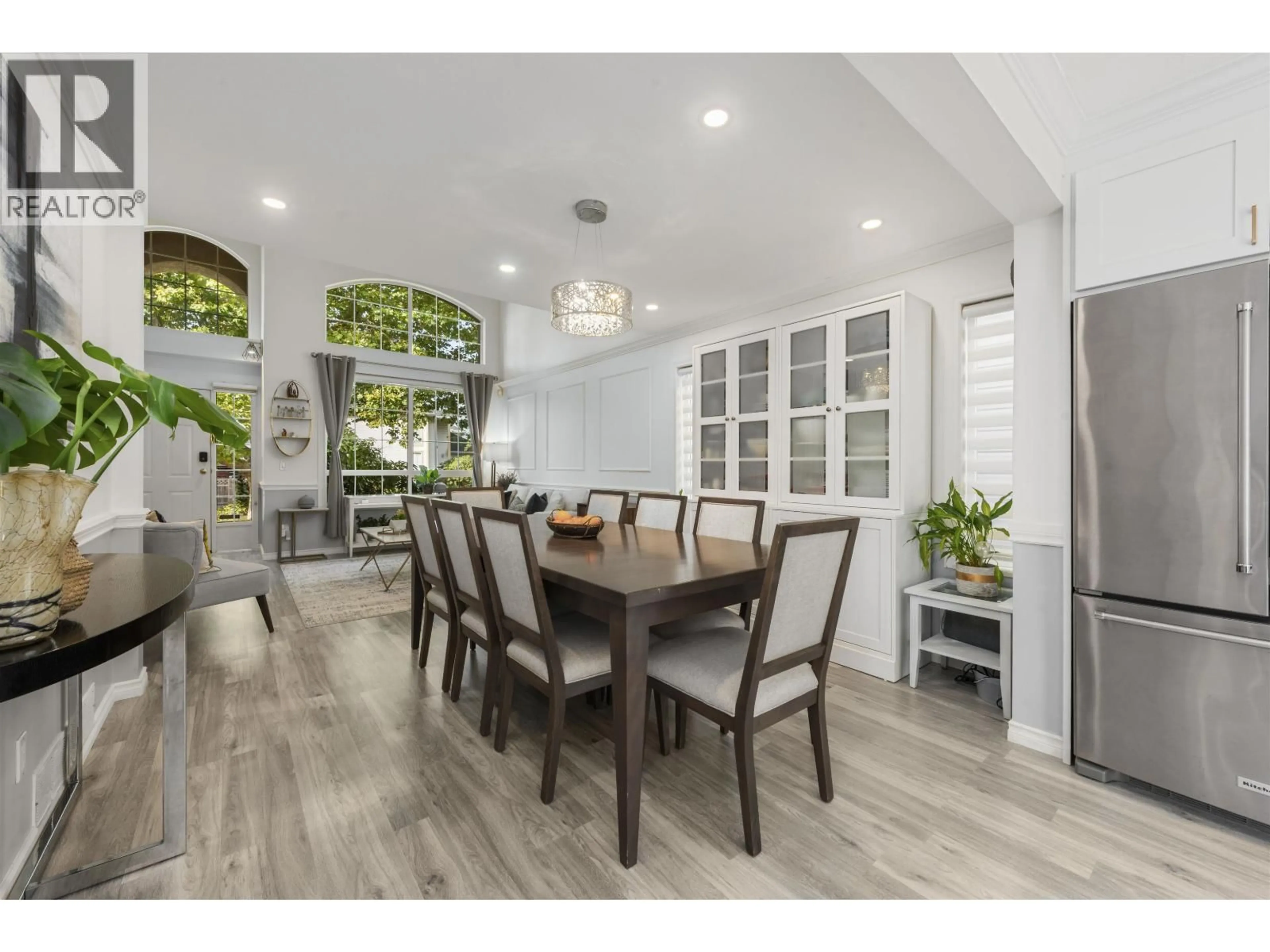 Dining room, wood/laminate floor for 22331 COCHRANE DRIVE, Richmond British Columbia V6V2T9