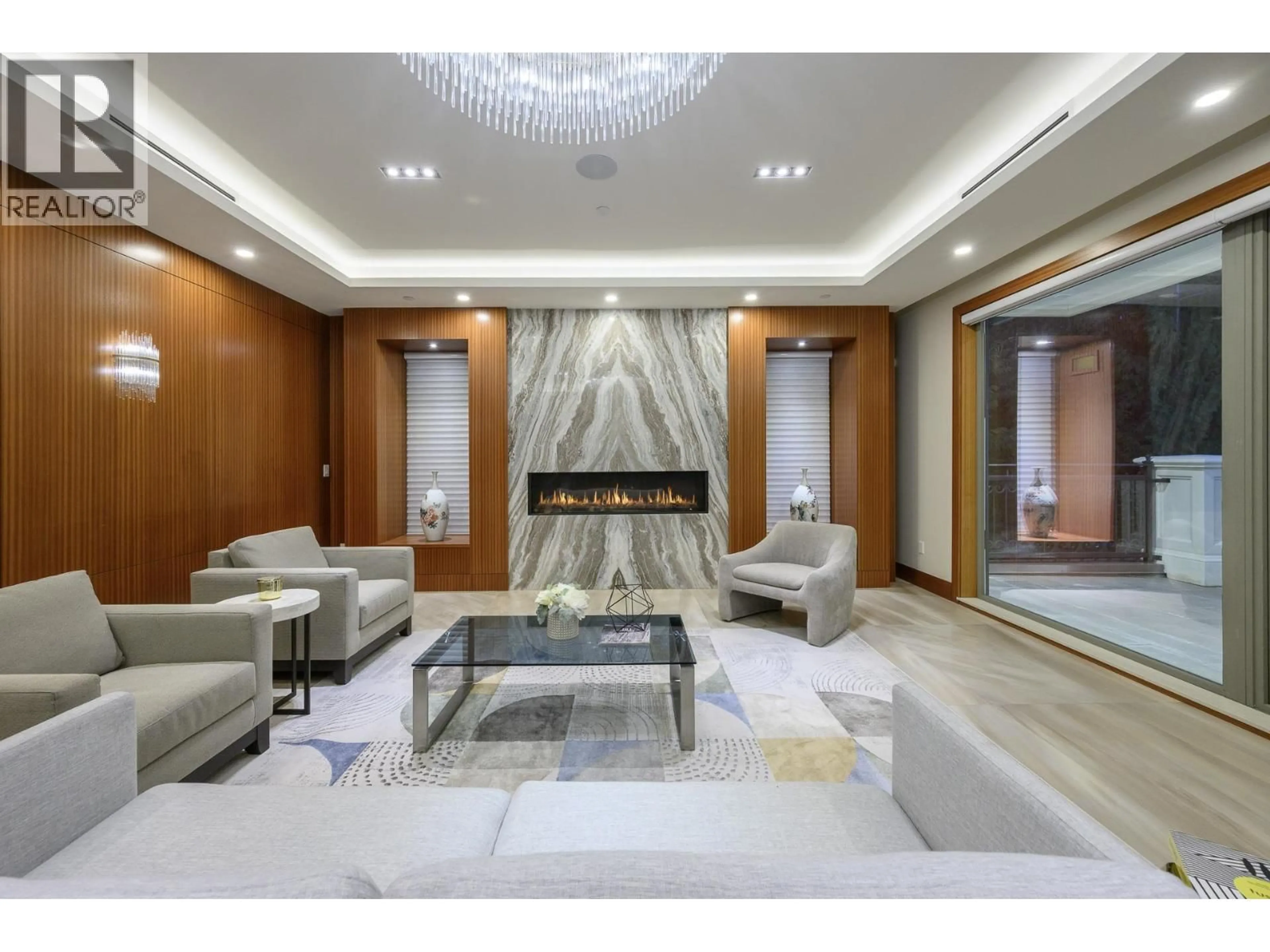 Lobby for 618 HAWSTEAD PLACE, West Vancouver British Columbia V7S1T9