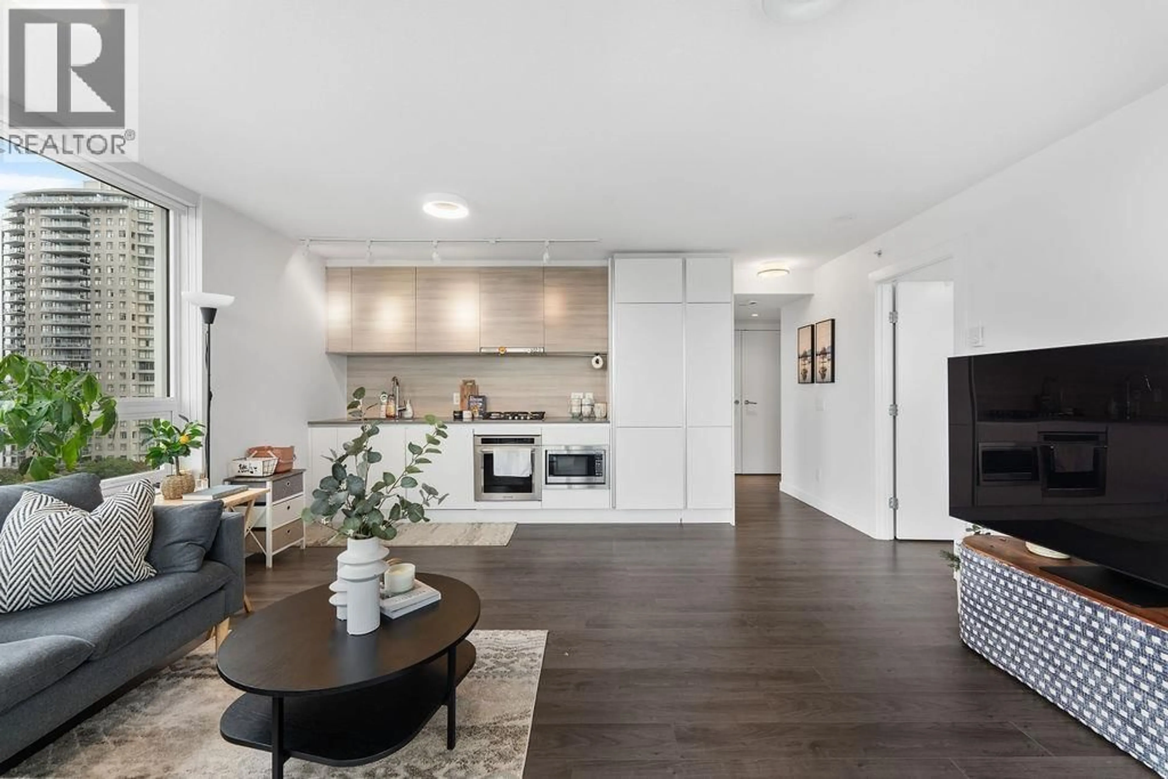 Open concept kitchen, unknown for 1502 - 988 QUAYSIDE DRIVE, New Westminster British Columbia V3M0L5