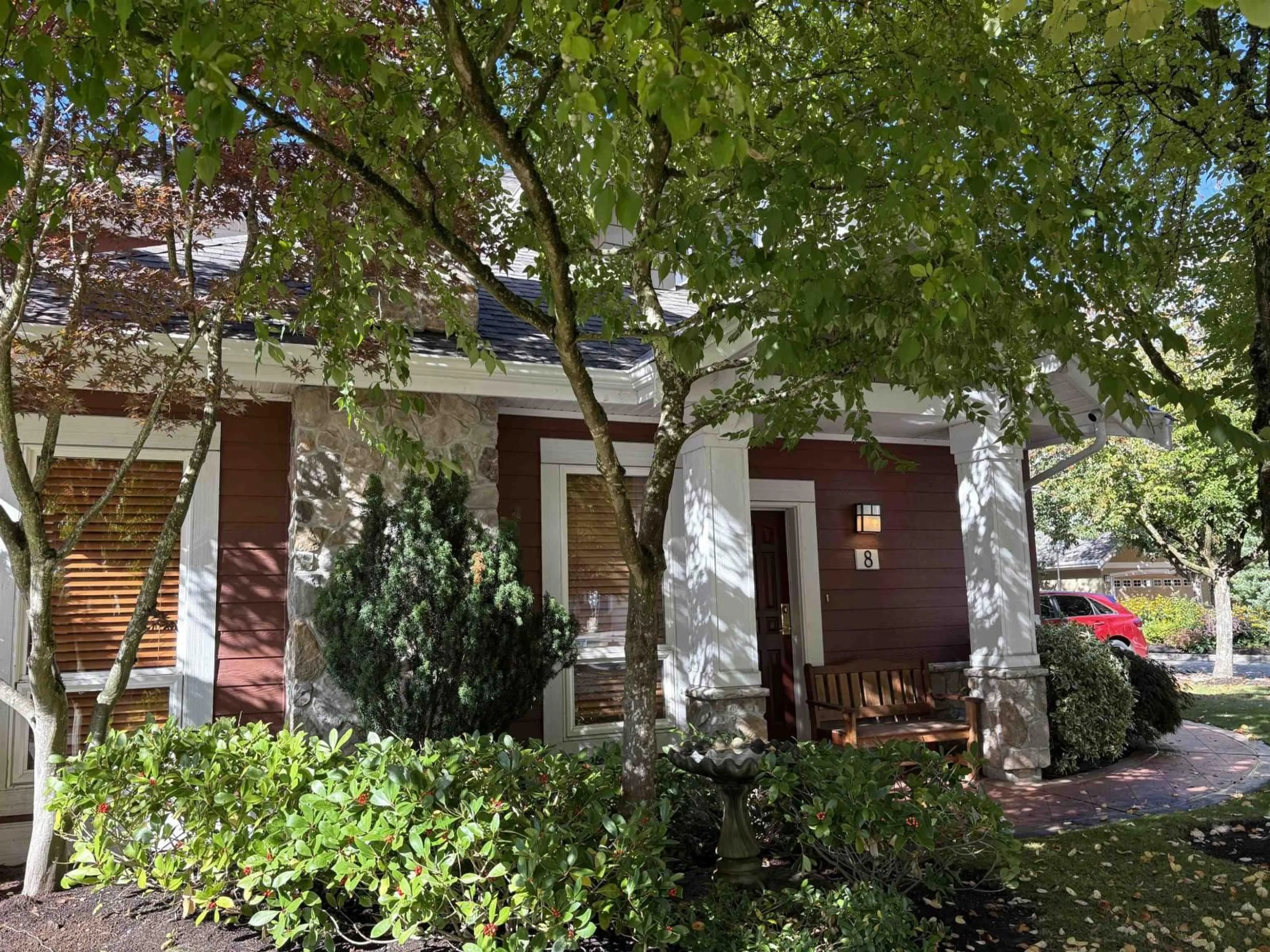 Unknown for 8 - 15055 20TH, Surrey British Columbia V4A9Y2
