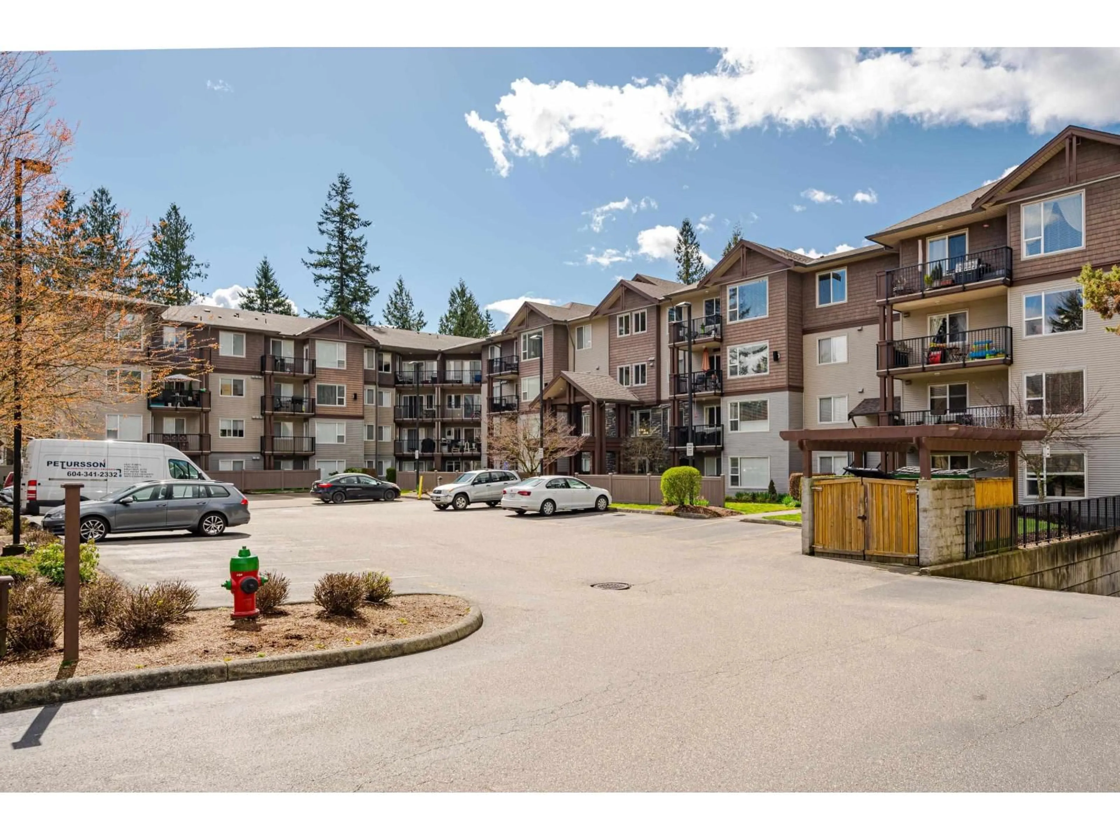 A pic from outside/outdoor area/front of a property/back of a property/a pic from drone, mountain view for 111 - 2581 LANGDON, Abbotsford British Columbia V2T7A3