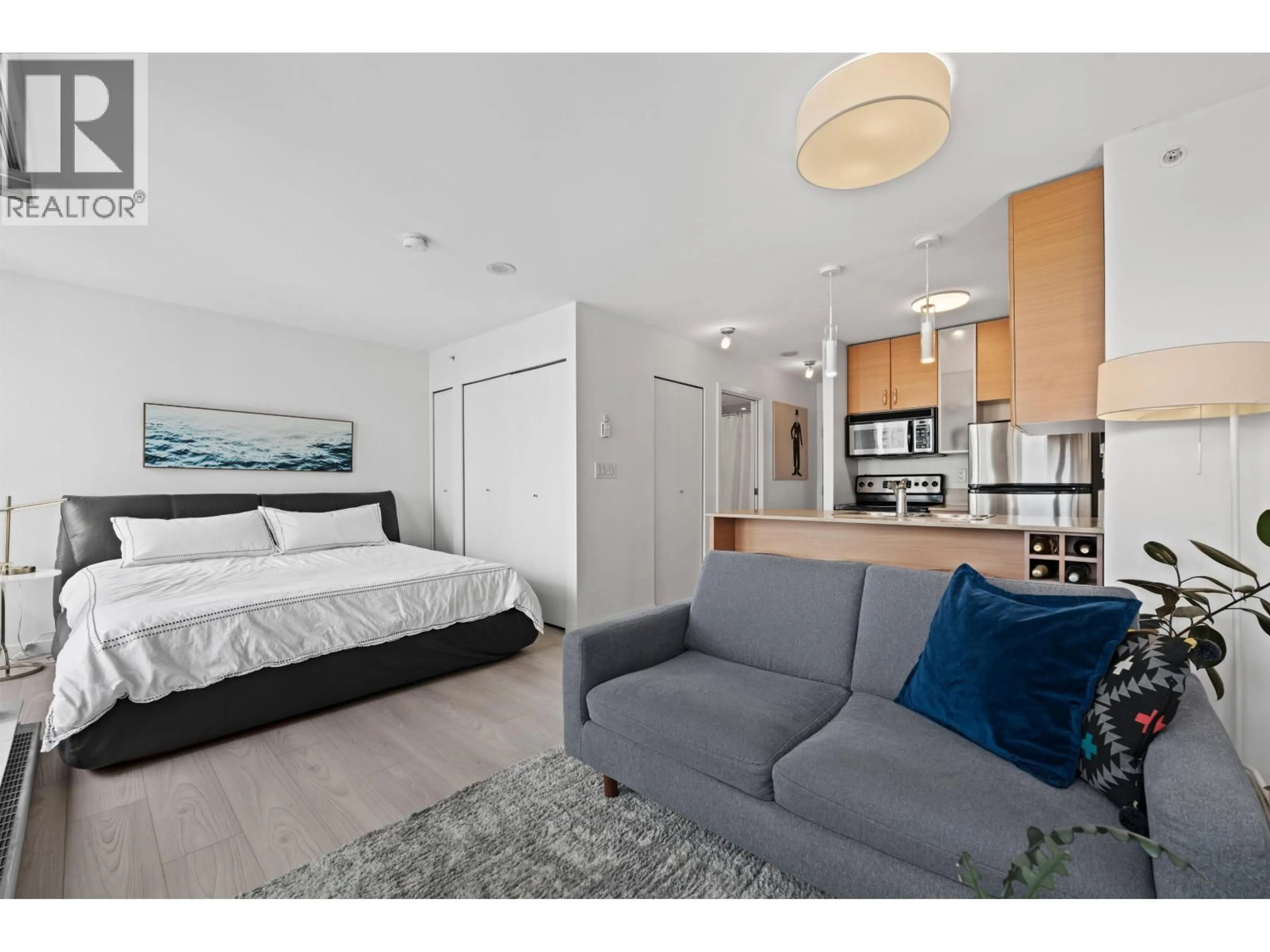 Unknown for 2408 - 909 MAINLAND STREET, Vancouver British Columbia V6B1S3