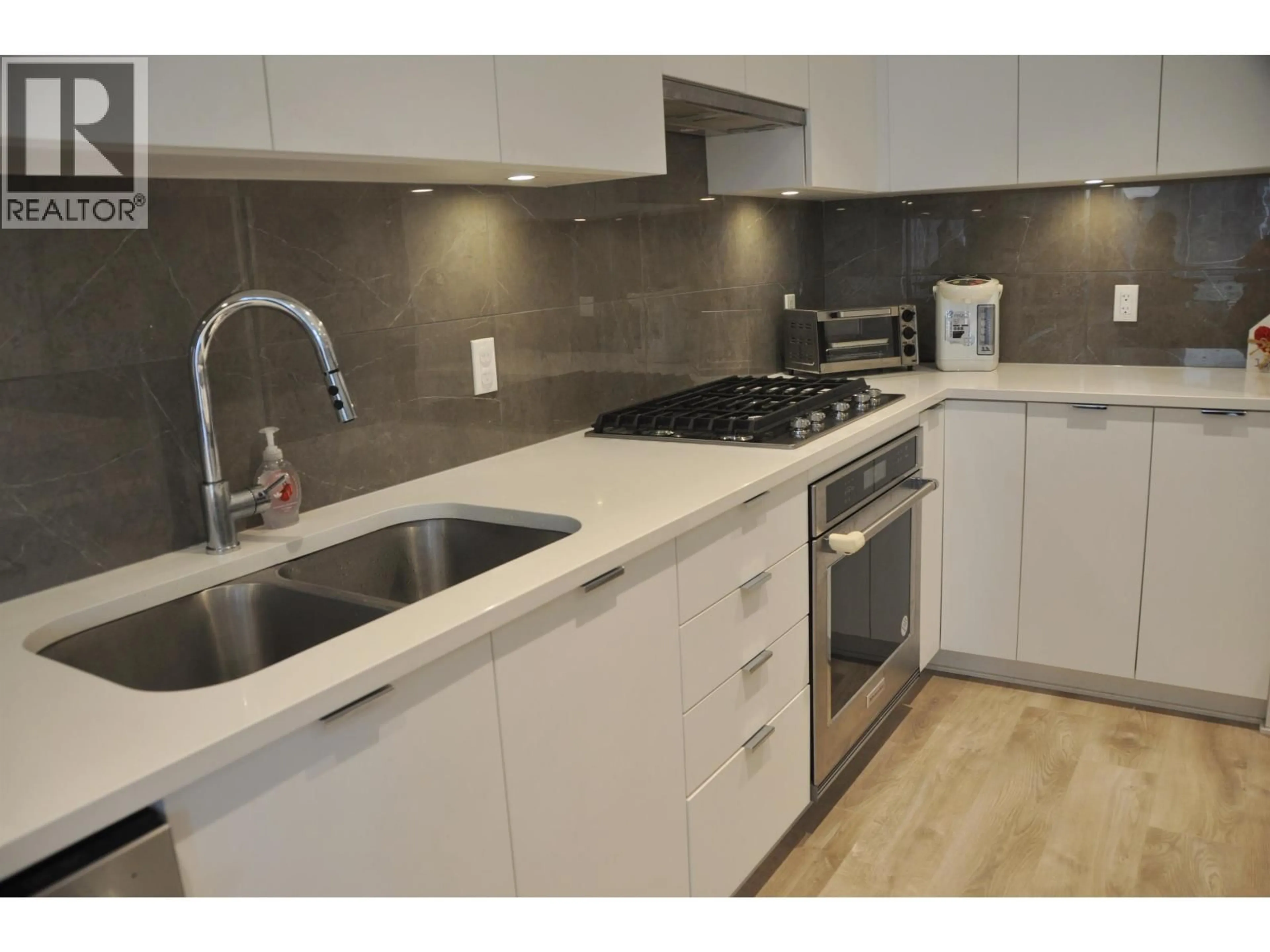 Standard kitchen, unknown for 408 - 615 COTTONWOOD AVENUE, Coquitlam British Columbia V3J0N4