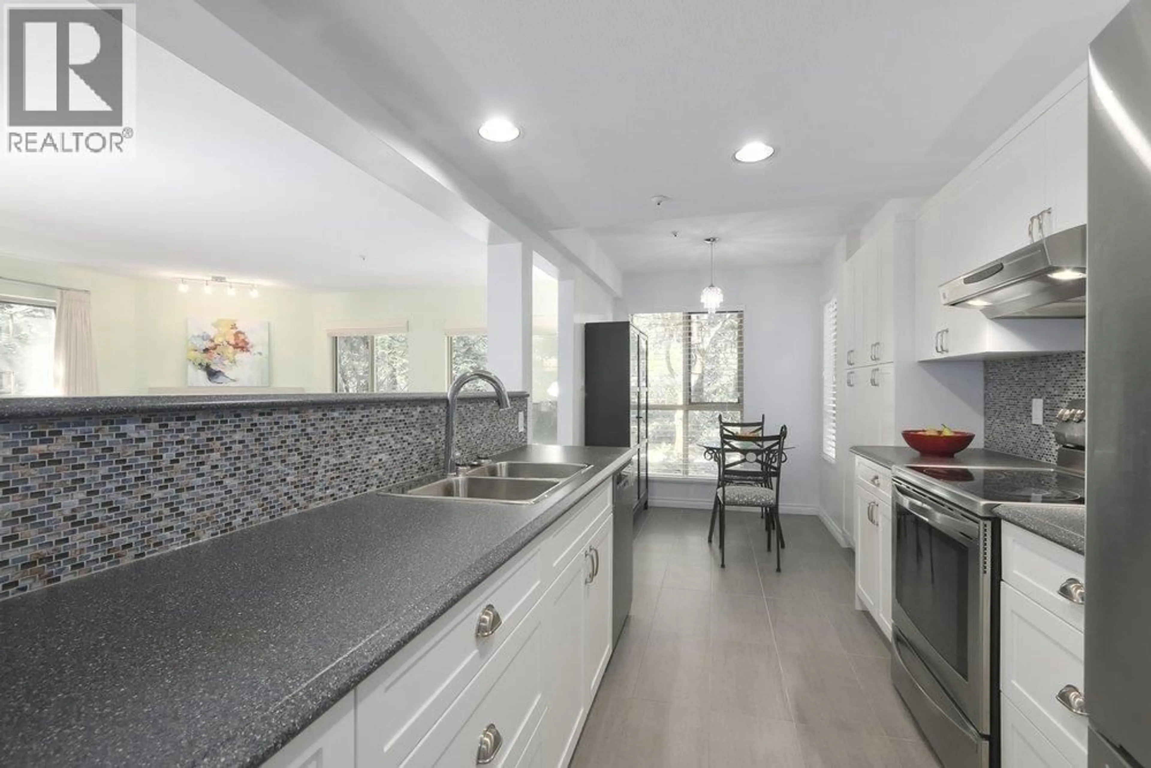 Unknown for 108 - 3658 BANFF COURT, North Vancouver British Columbia V7H2Z9