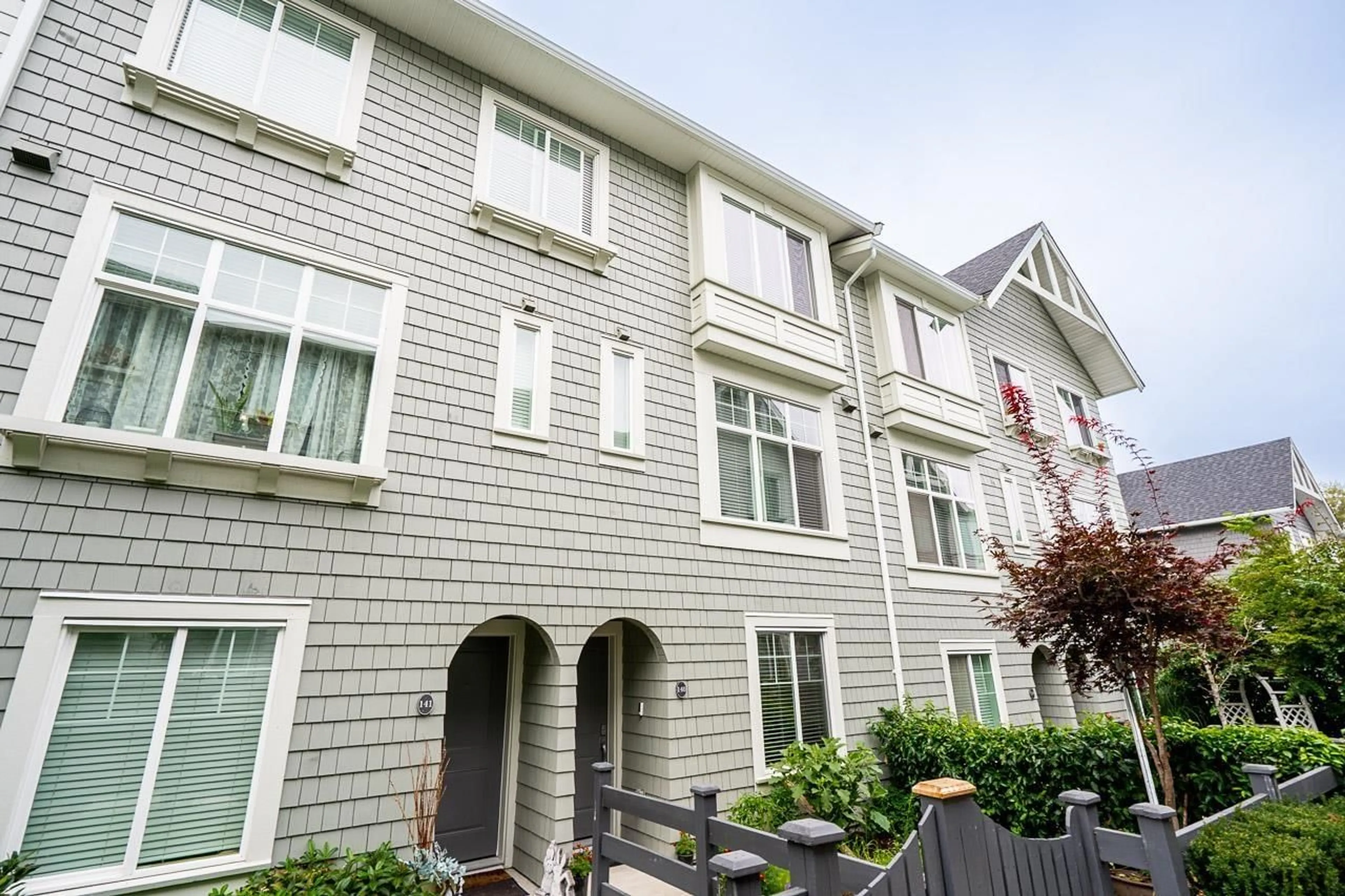 Home with vinyl exterior material, street for 140 - 8168 136A, Surrey British Columbia V3W2Z6