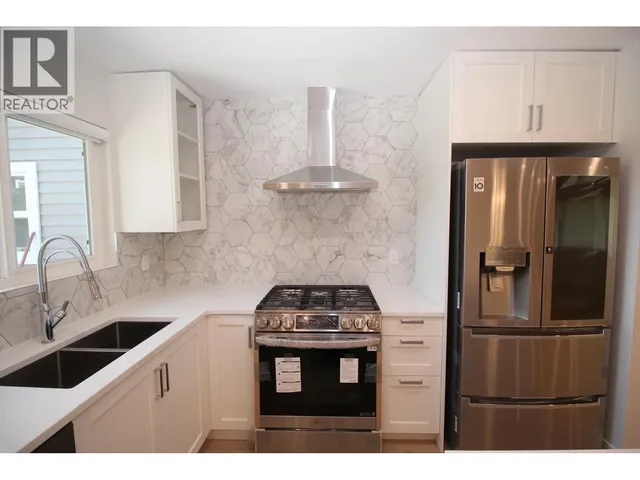 2076 CLARE PLACE, Port Coquitlam 4