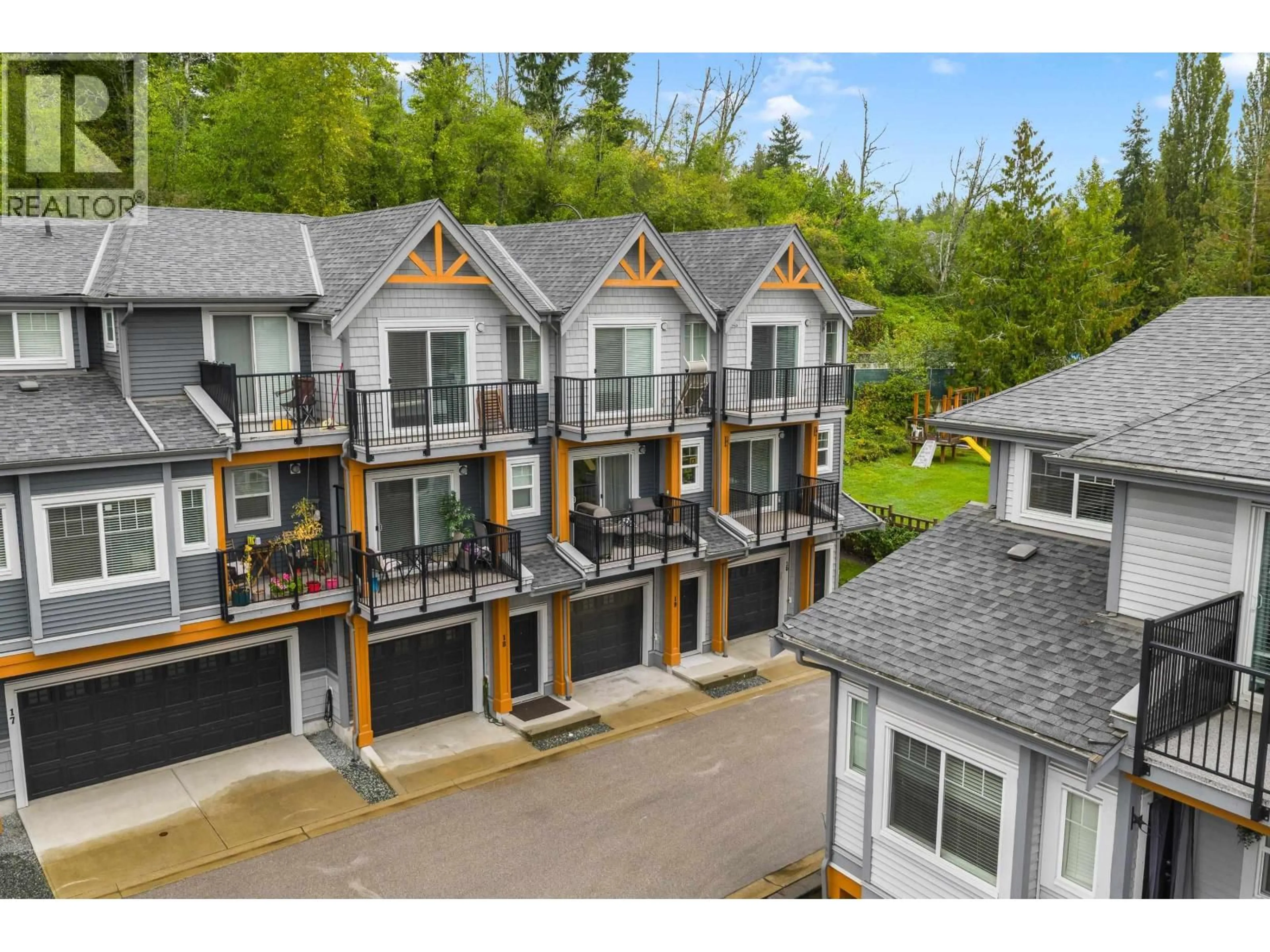 A pic from outside/outdoor area/front of a property/back of a property/a pic from drone, unknown for 19 - 22810 113 AVENUE, Maple Ridge British Columbia V2X3N2