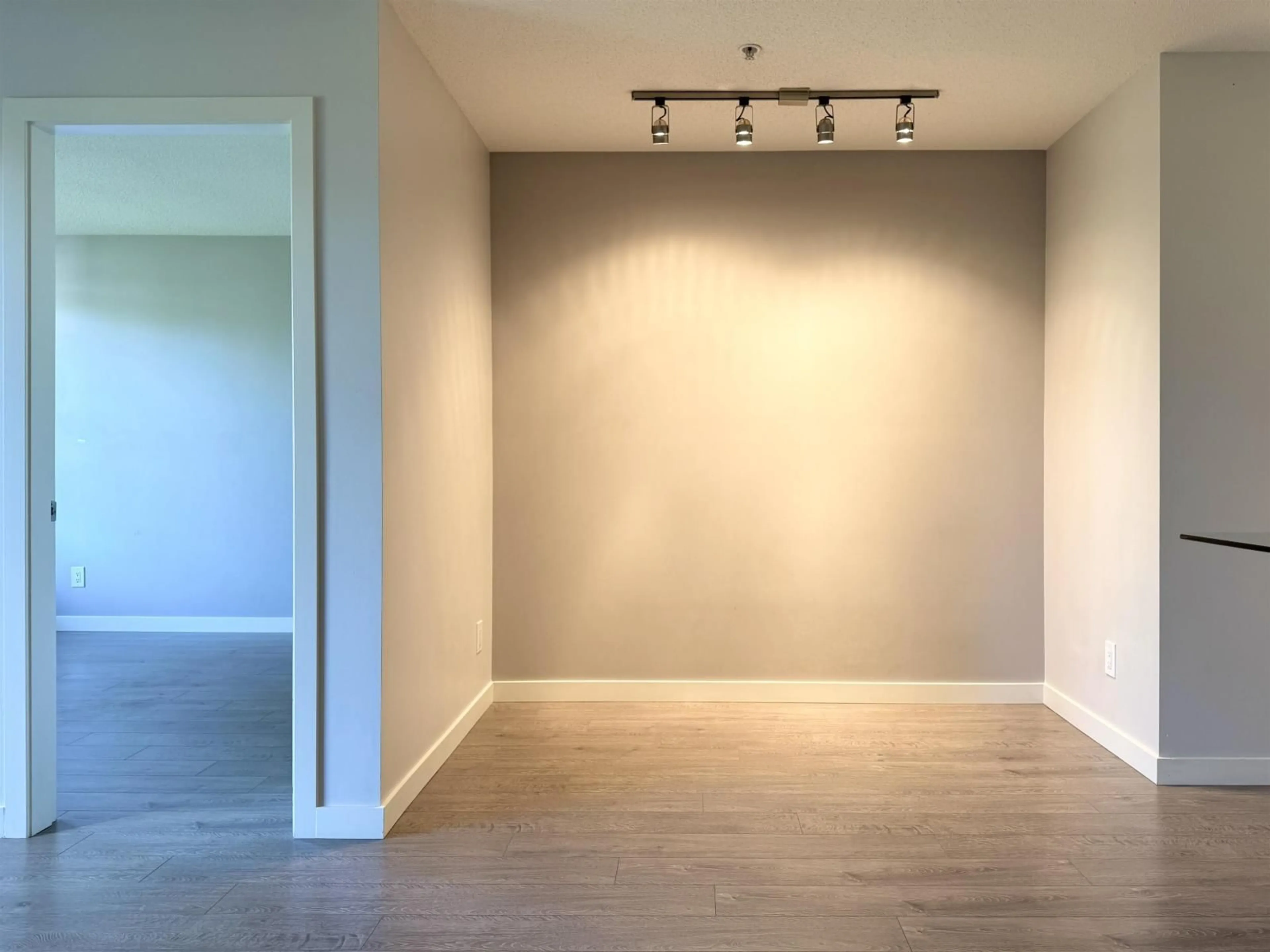 A pic of a room for 419 - 10707 139, Surrey British Columbia V3T0B2