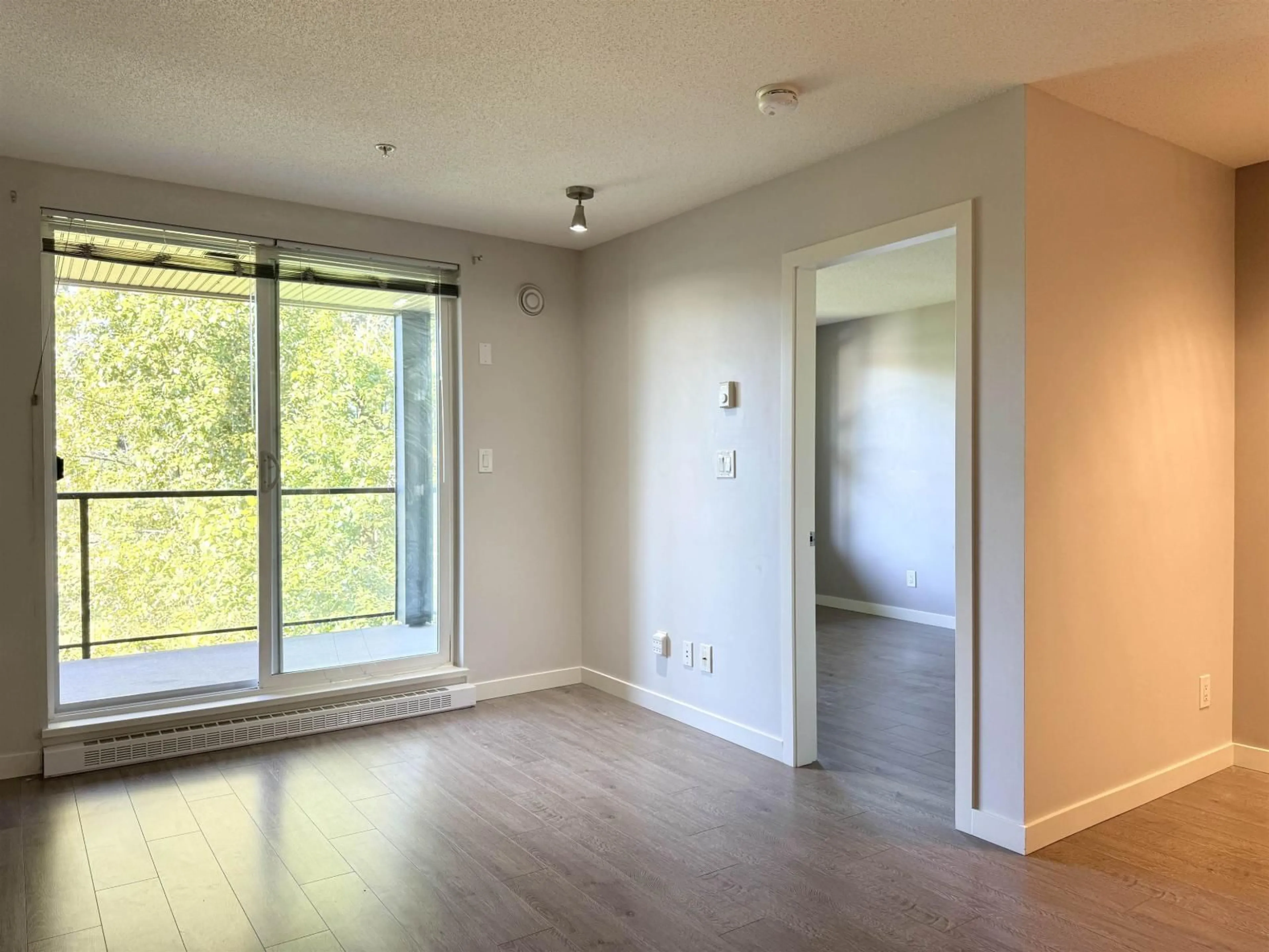 A pic of a room for 419 - 10707 139, Surrey British Columbia V3T0B2