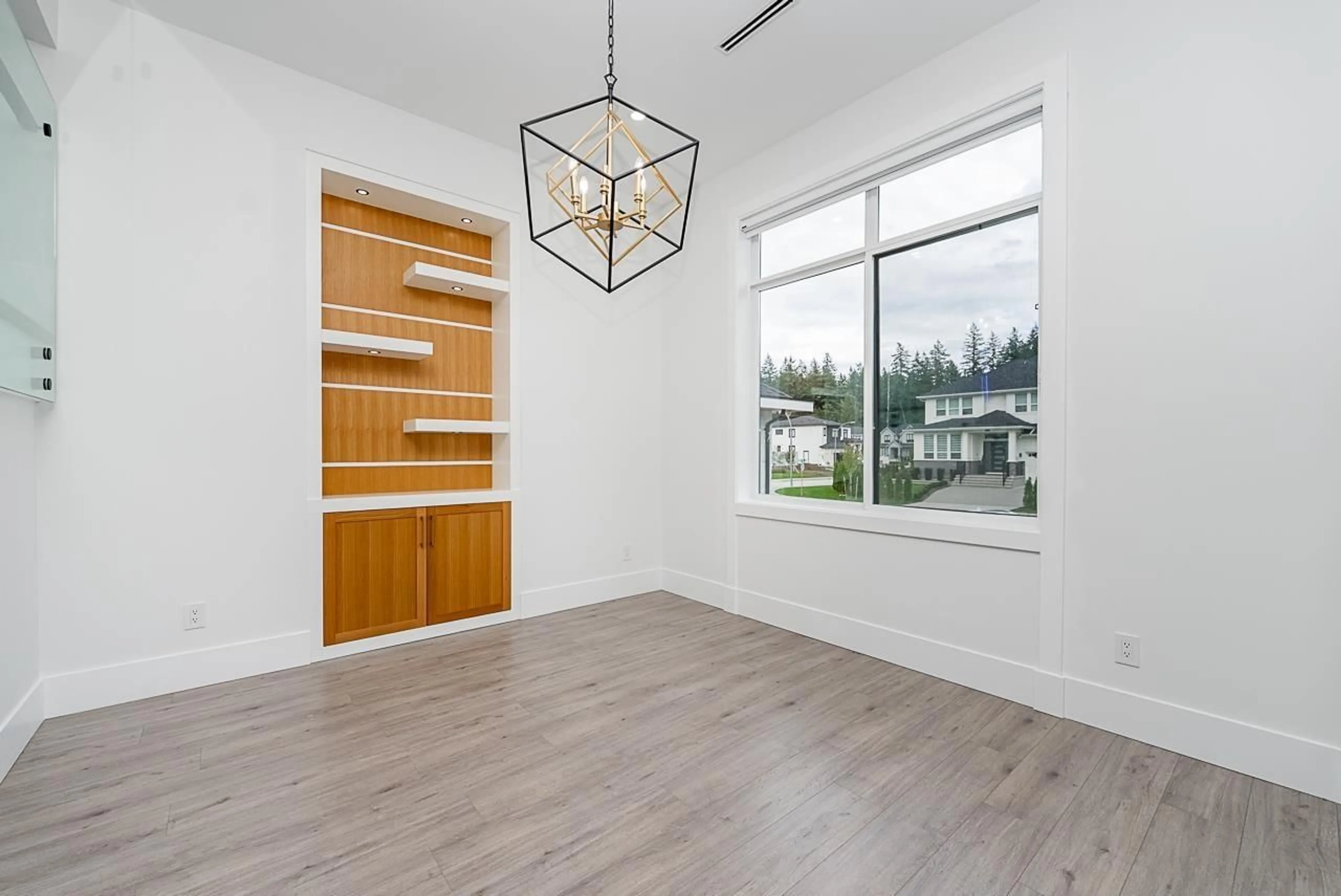 A pic of a room for 3217 197A, Langley British Columbia V3A0N9