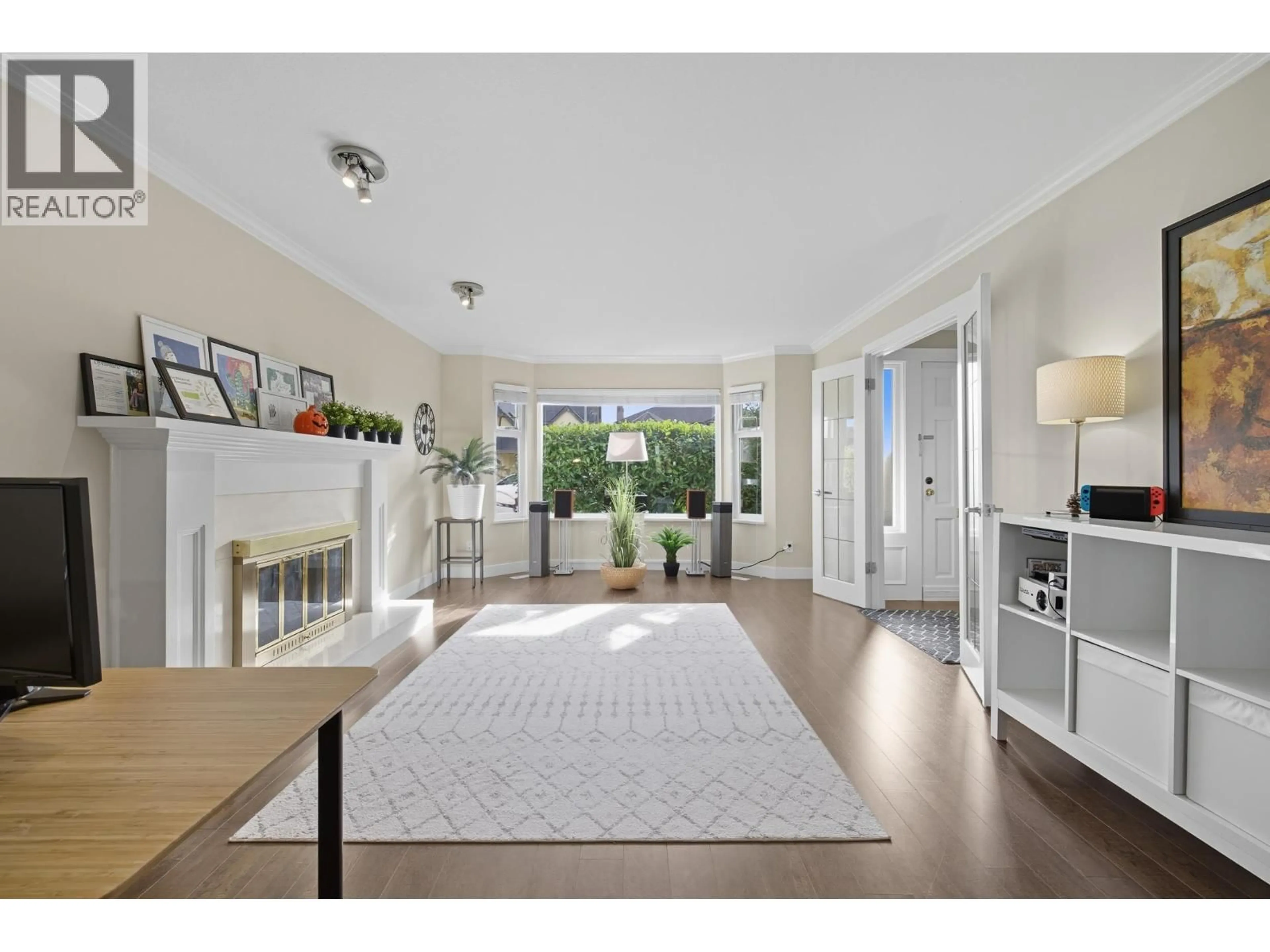 Unknown for 5571 PEARL COURT, Richmond British Columbia V7C5E5