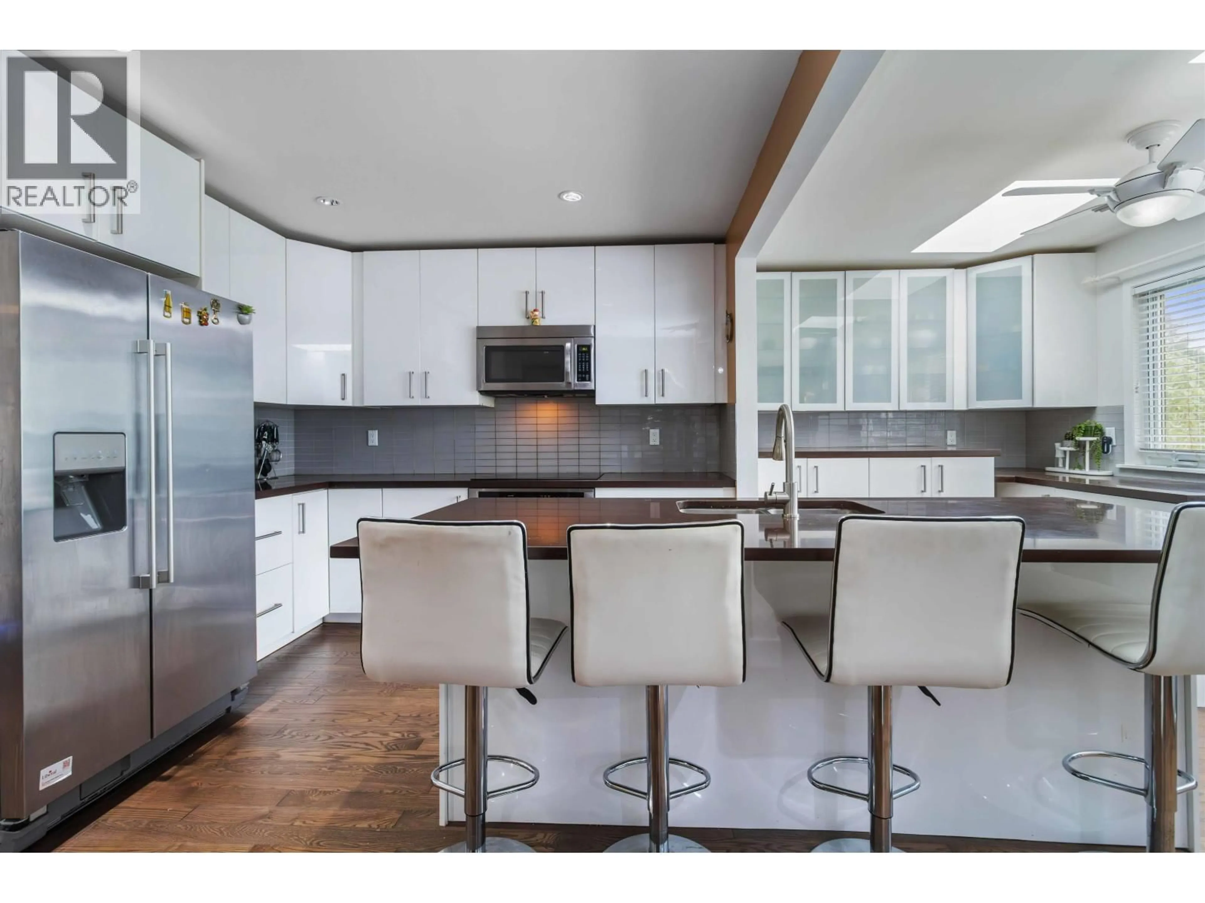Open concept kitchen, unknown for 759 MORGAN ROAD, North Vancouver British Columbia V7J1P3