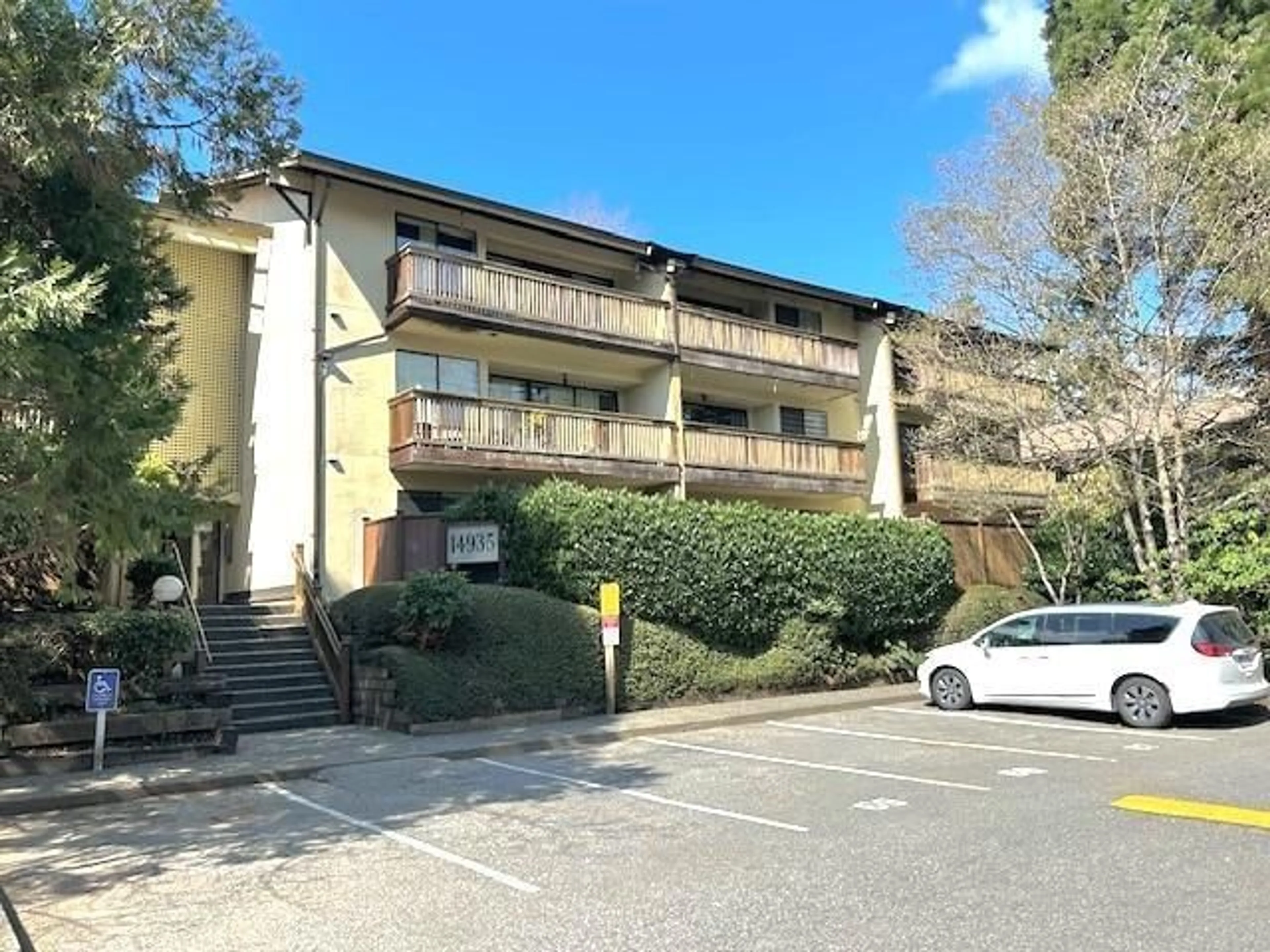 A pic from outside/outdoor area/front of a property/back of a property/a pic from drone, unknown for 110 - 14935 100, Surrey British Columbia V3R1J6