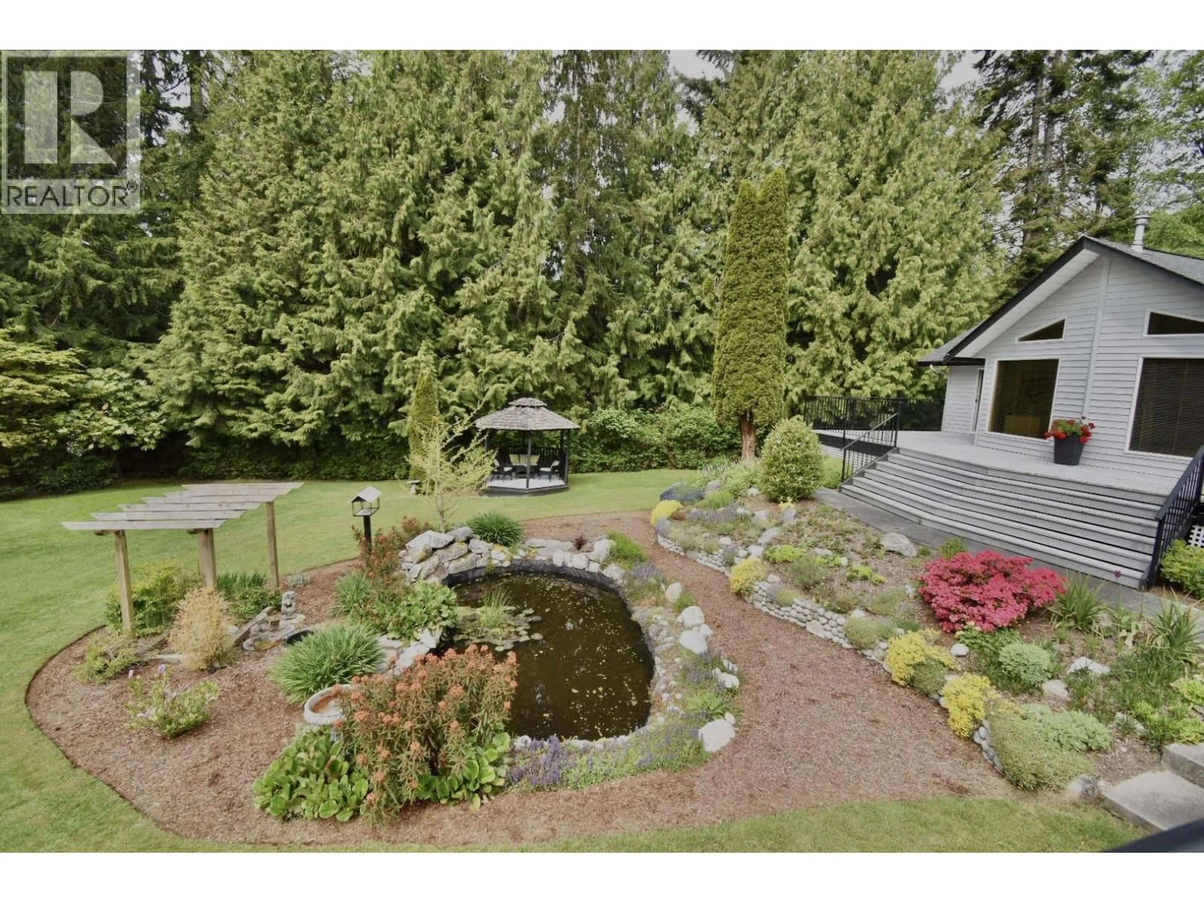 A pic from outside/outdoor area/front of a property/back of a property/a pic from drone, unknown for 1499 HANBURY ROAD, Roberts Creek British Columbia V0N2W1