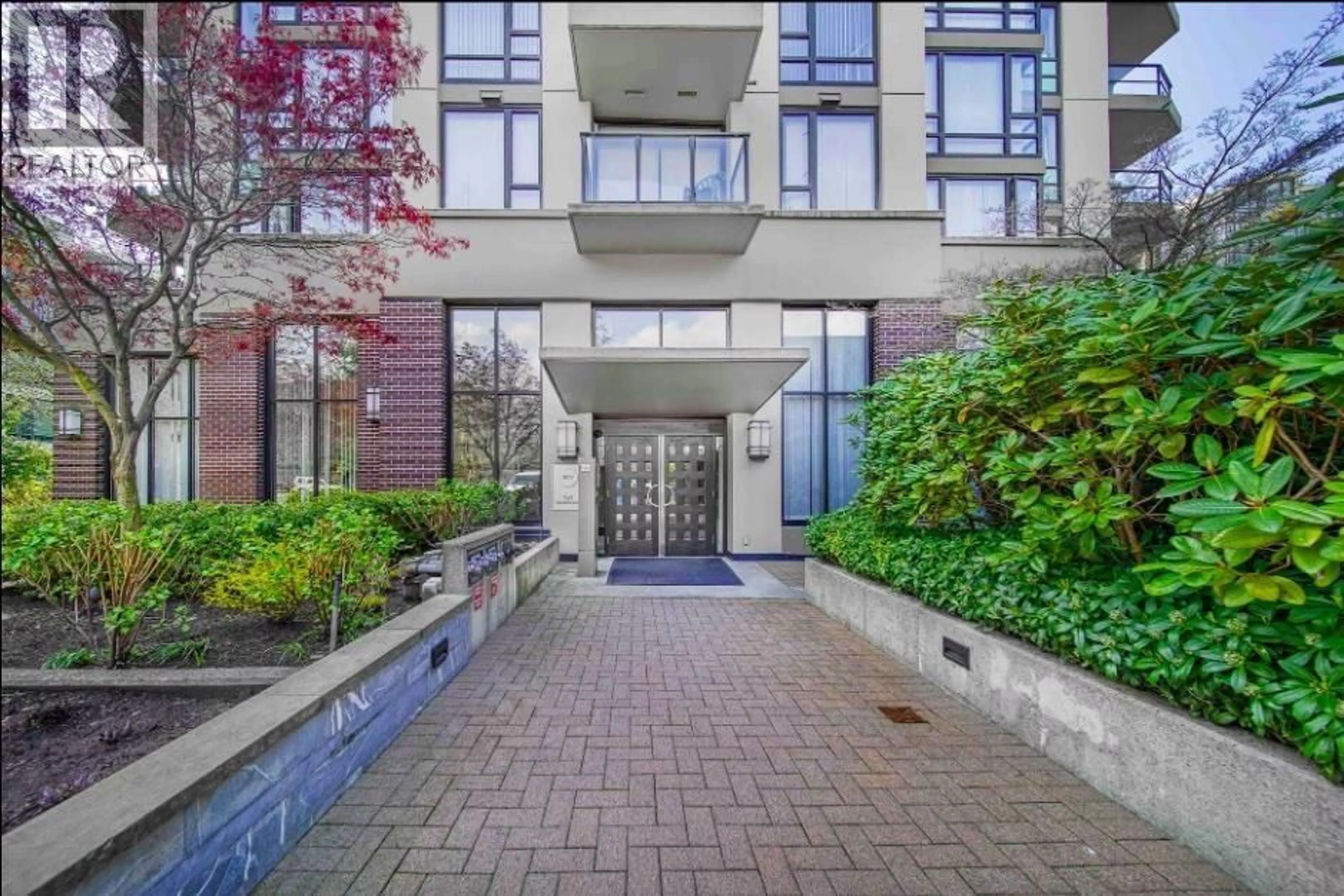 Unknown for 1301 - 151 2ND STREET, North Vancouver British Columbia V7M3P1