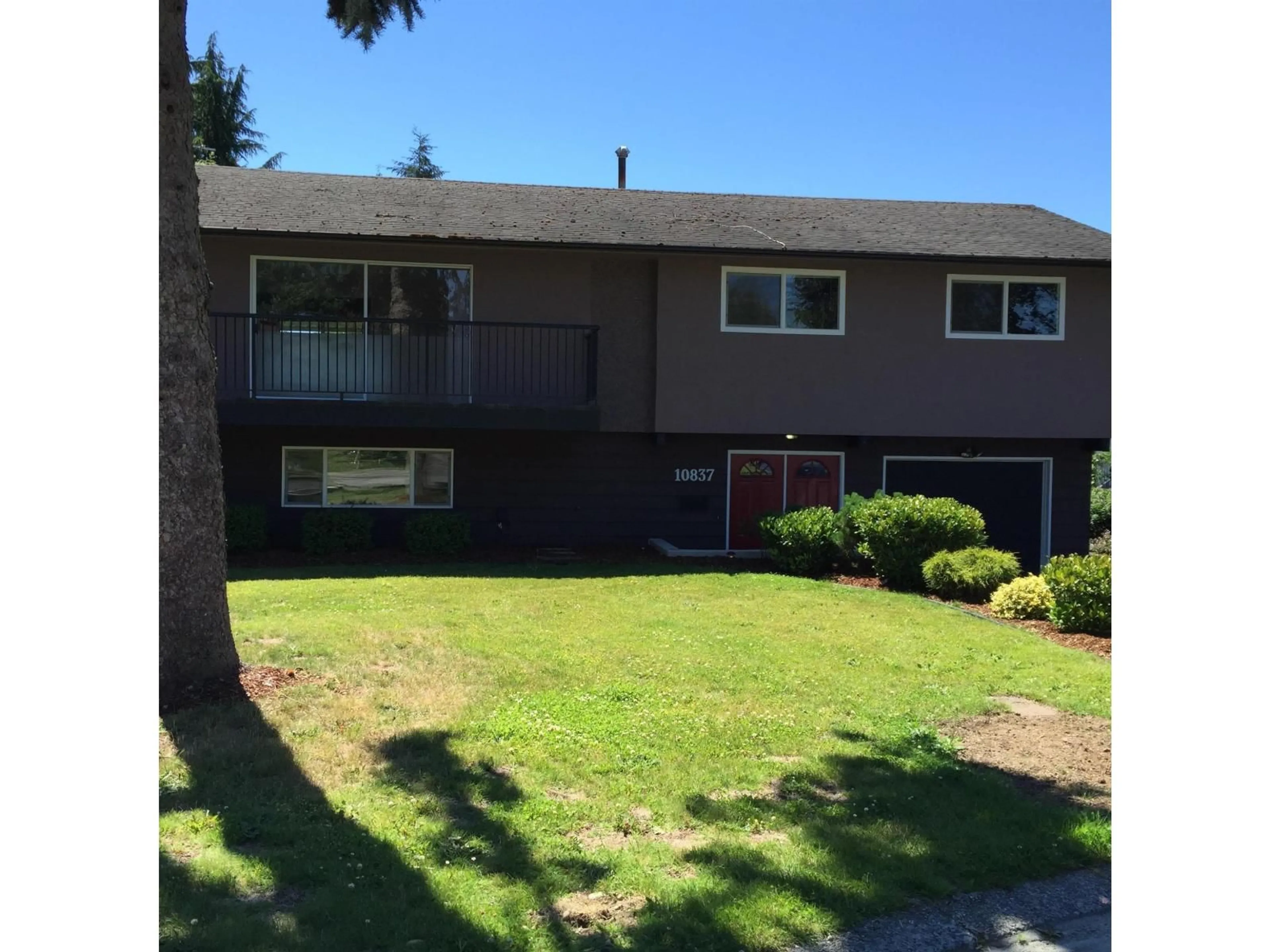 Unknown for 10837 145A, Surrey British Columbia V3R3S2