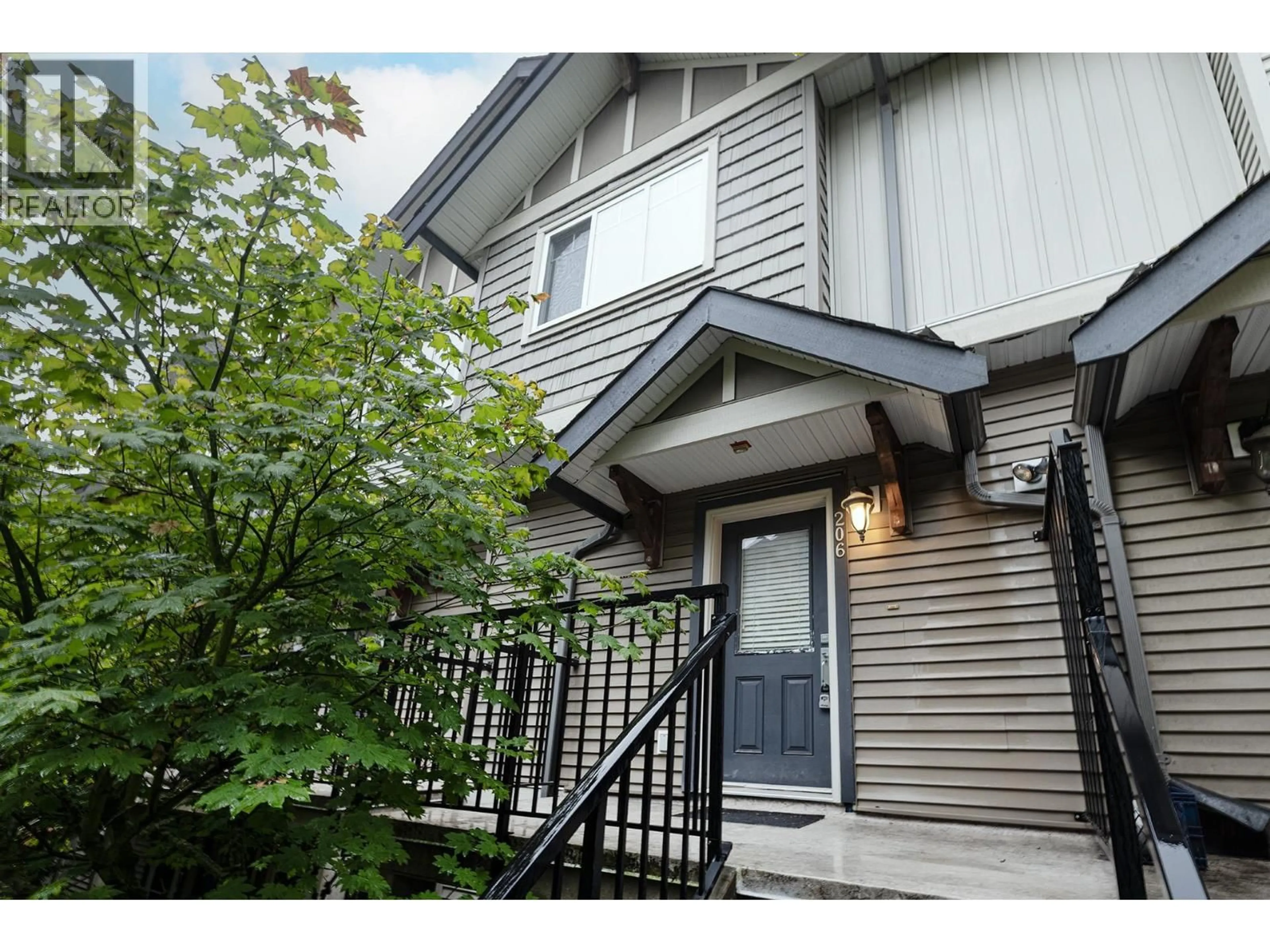 Unknown for 206 - 5211 IRMIN STREET, Burnaby British Columbia V5J0C9
