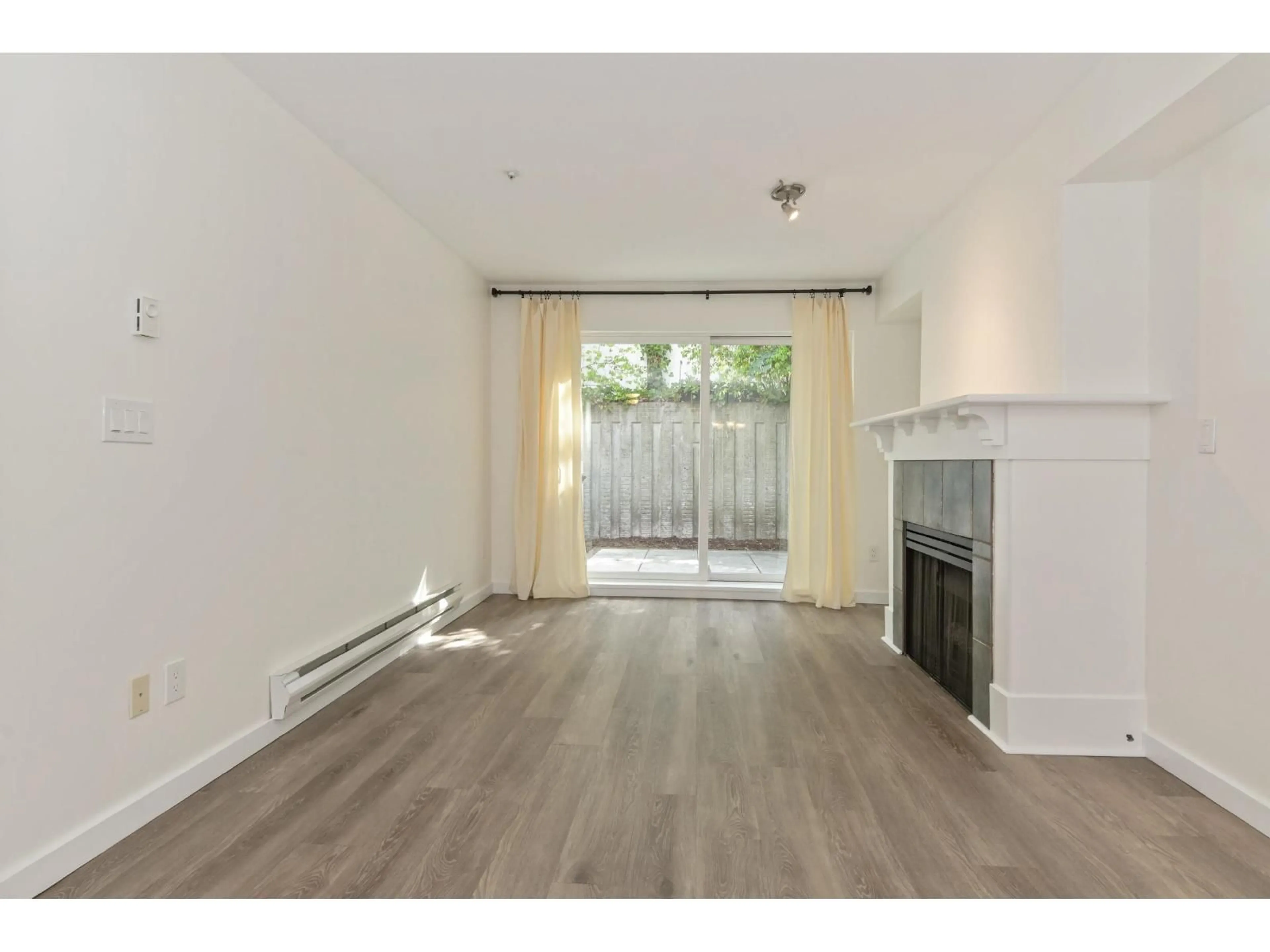 A pic of a room for 22 - 8890 WALNUT GROVE, Langley British Columbia V1M3W4