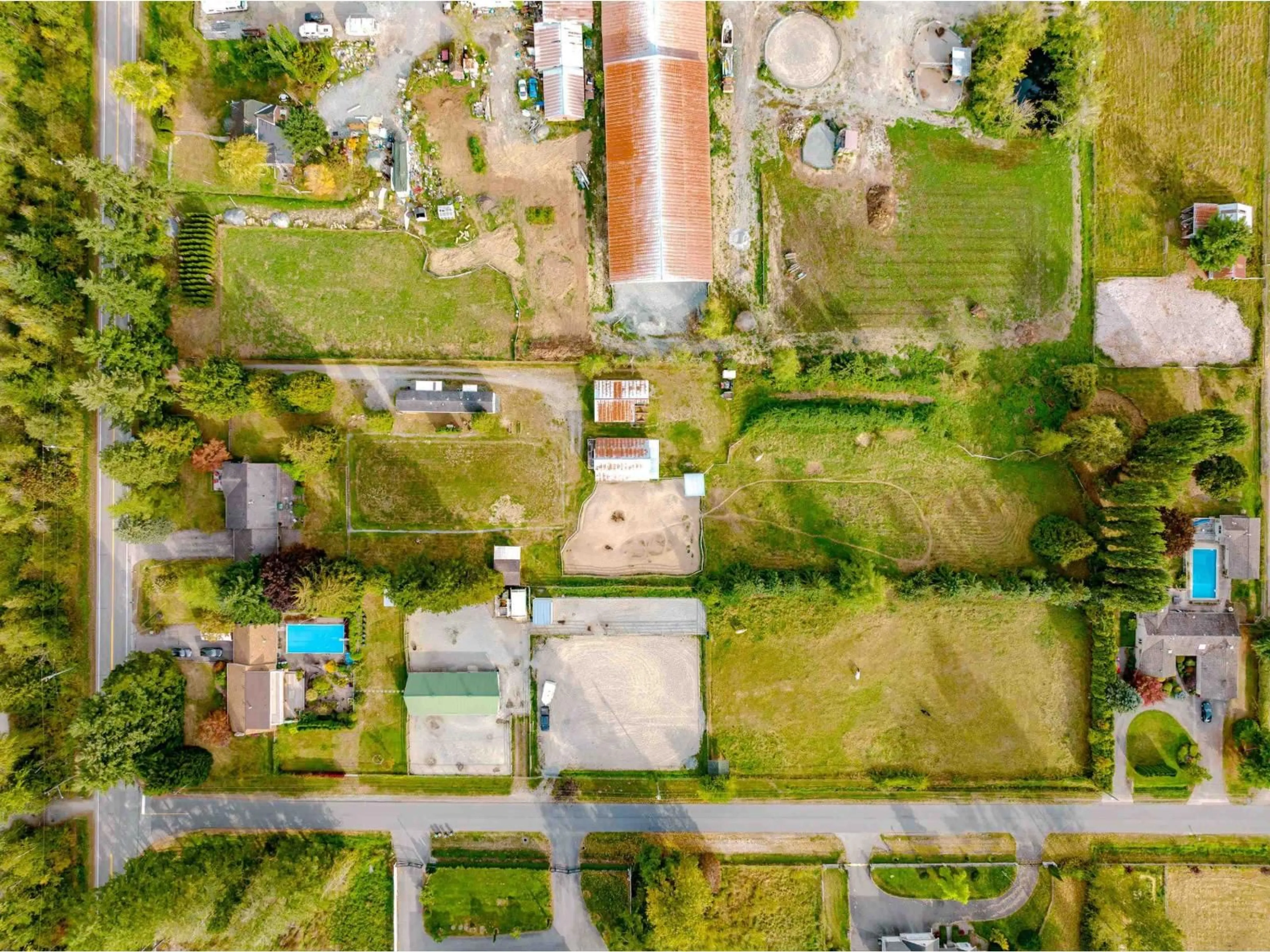A pic from outside/outdoor area/front of a property/back of a property/a pic from drone, unknown for 20228 8, Langley British Columbia V2Z1V6