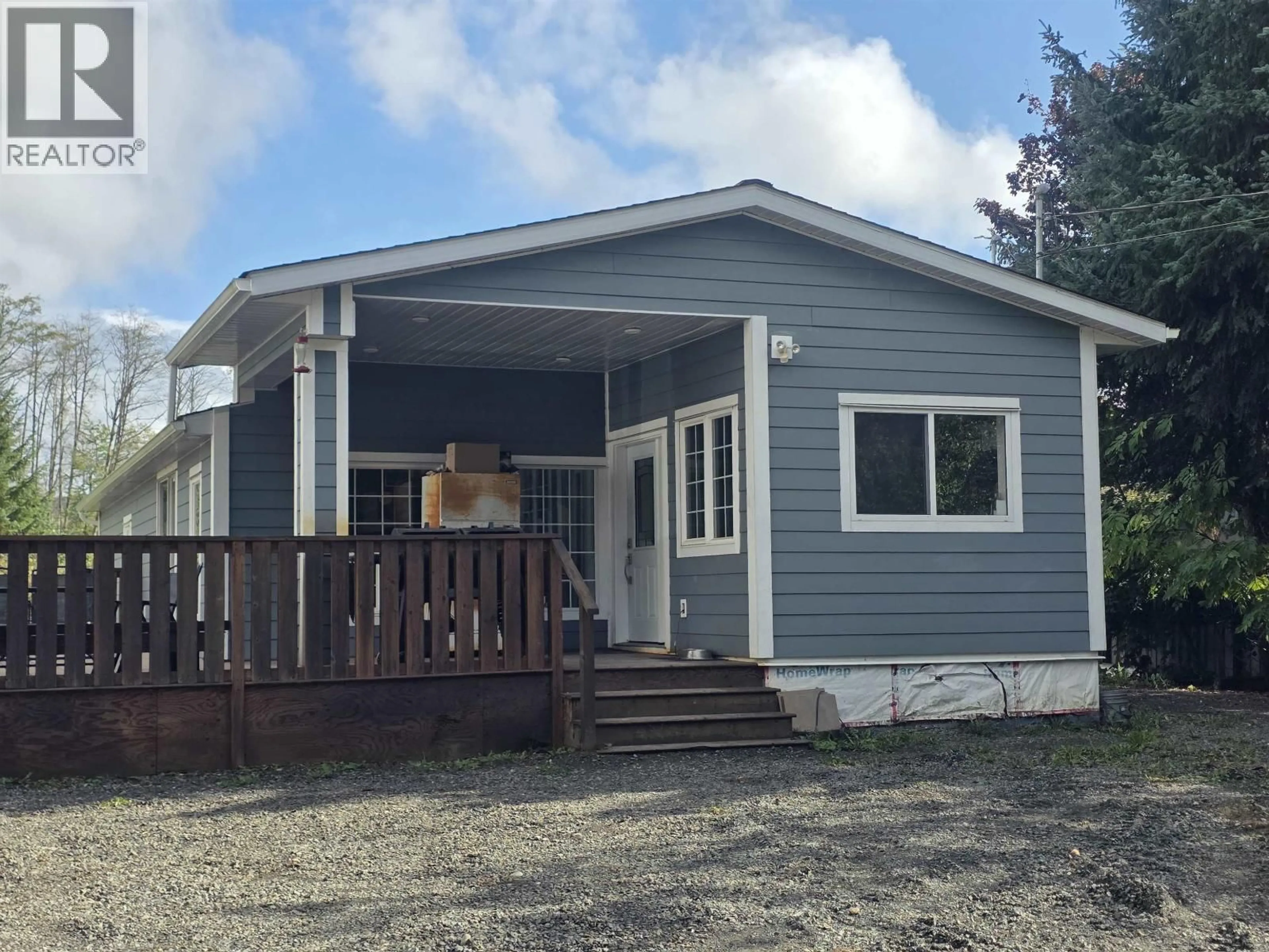 Home with vinyl exterior material, unknown for 552 KALUM LAKE ROAD, Terrace British Columbia V8G0C1